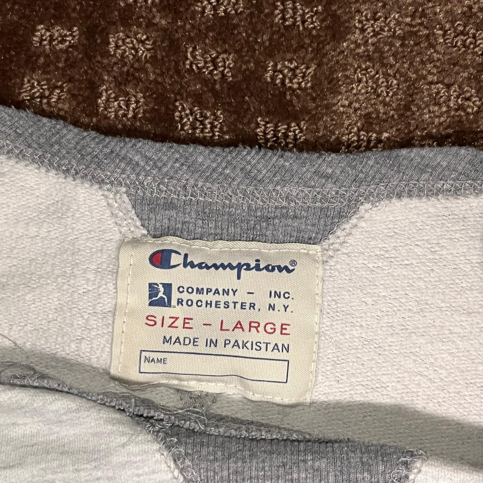 Champion Champion 🏛️Crewneck Sweatshirt – Size L Size L / US 10 / IT 46 - 3 Thumbnail