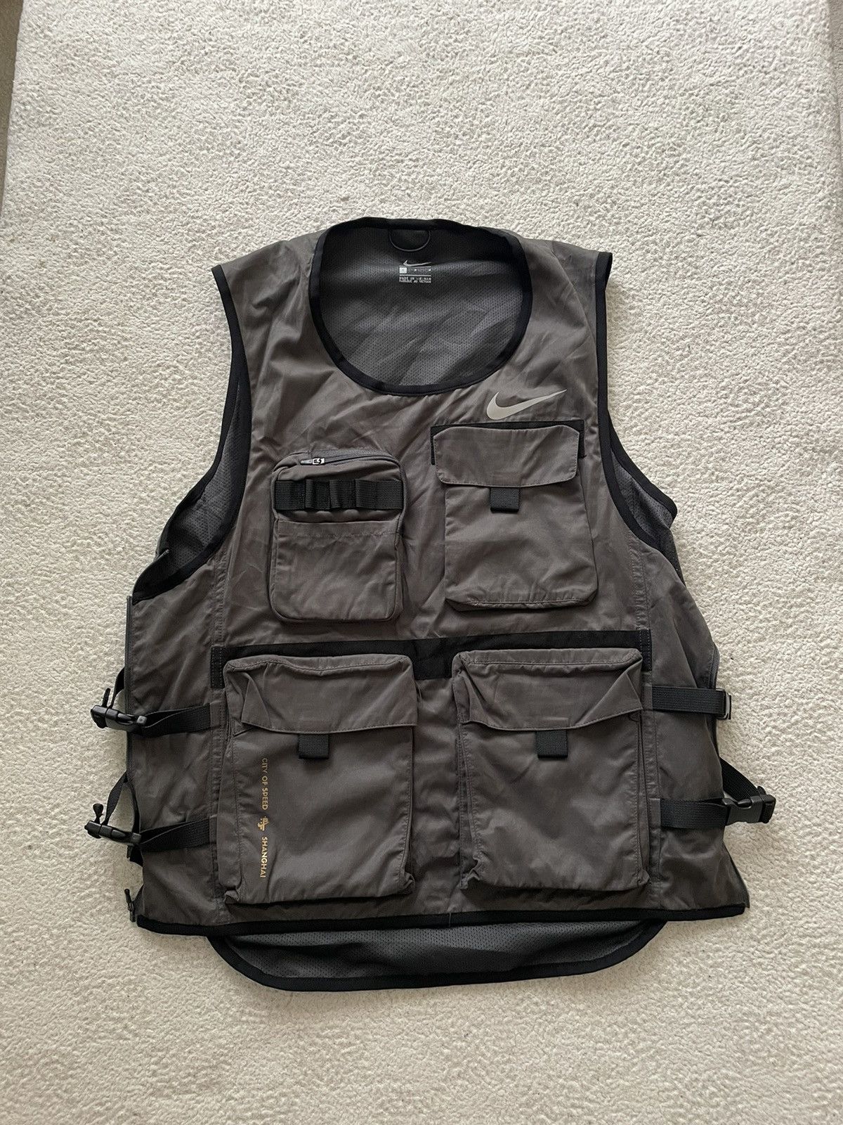 Nike Nike Tech Utility Pocket Technical Reflective Cargo Vest Size US S / EU 44-46 / 1 - 4 Thumbnail