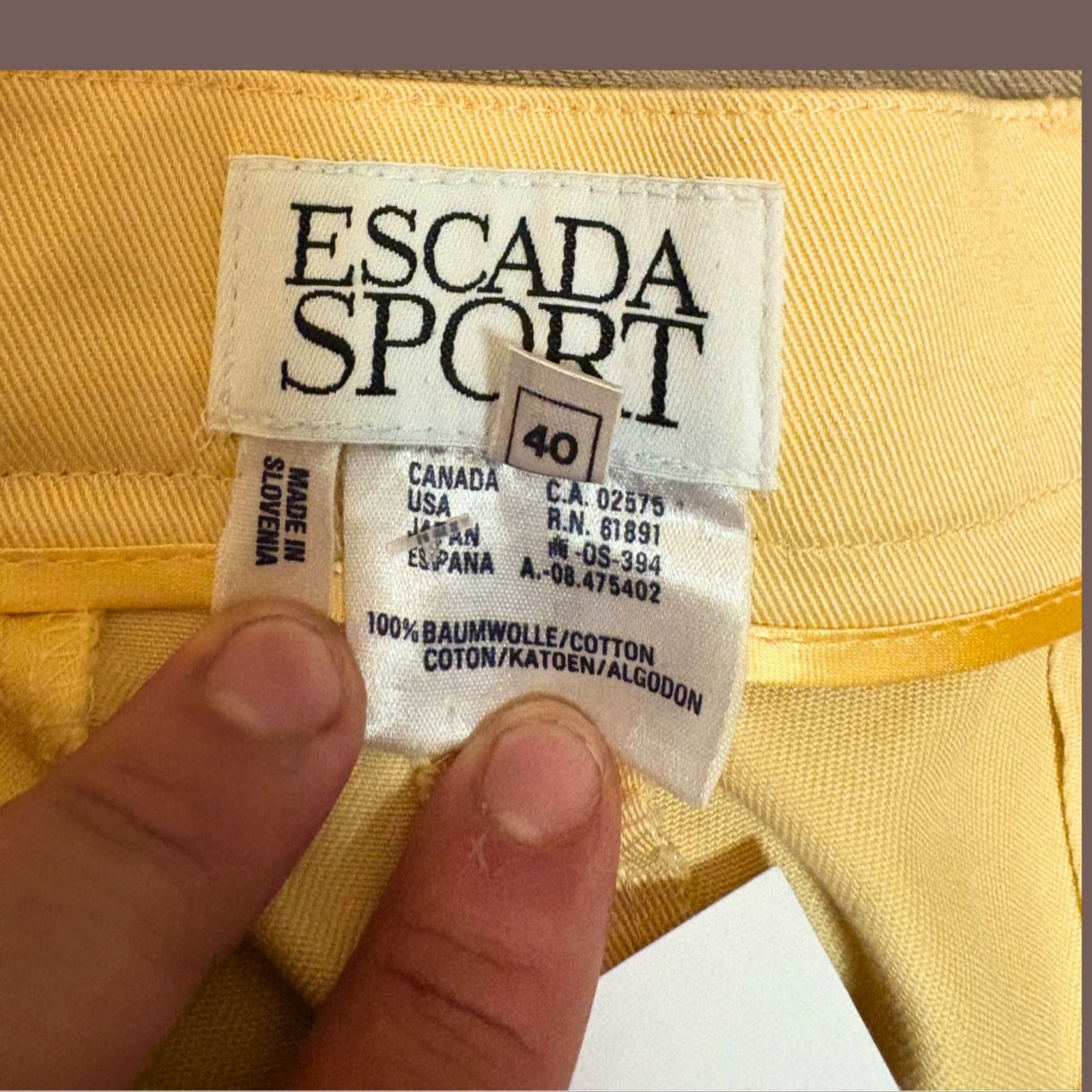 Escada Sport VTG Escada Sport Yellow Pleated Cotton Trousers Size 40 Size 28" / US 6 / IT 42 - 4 Thumbnail