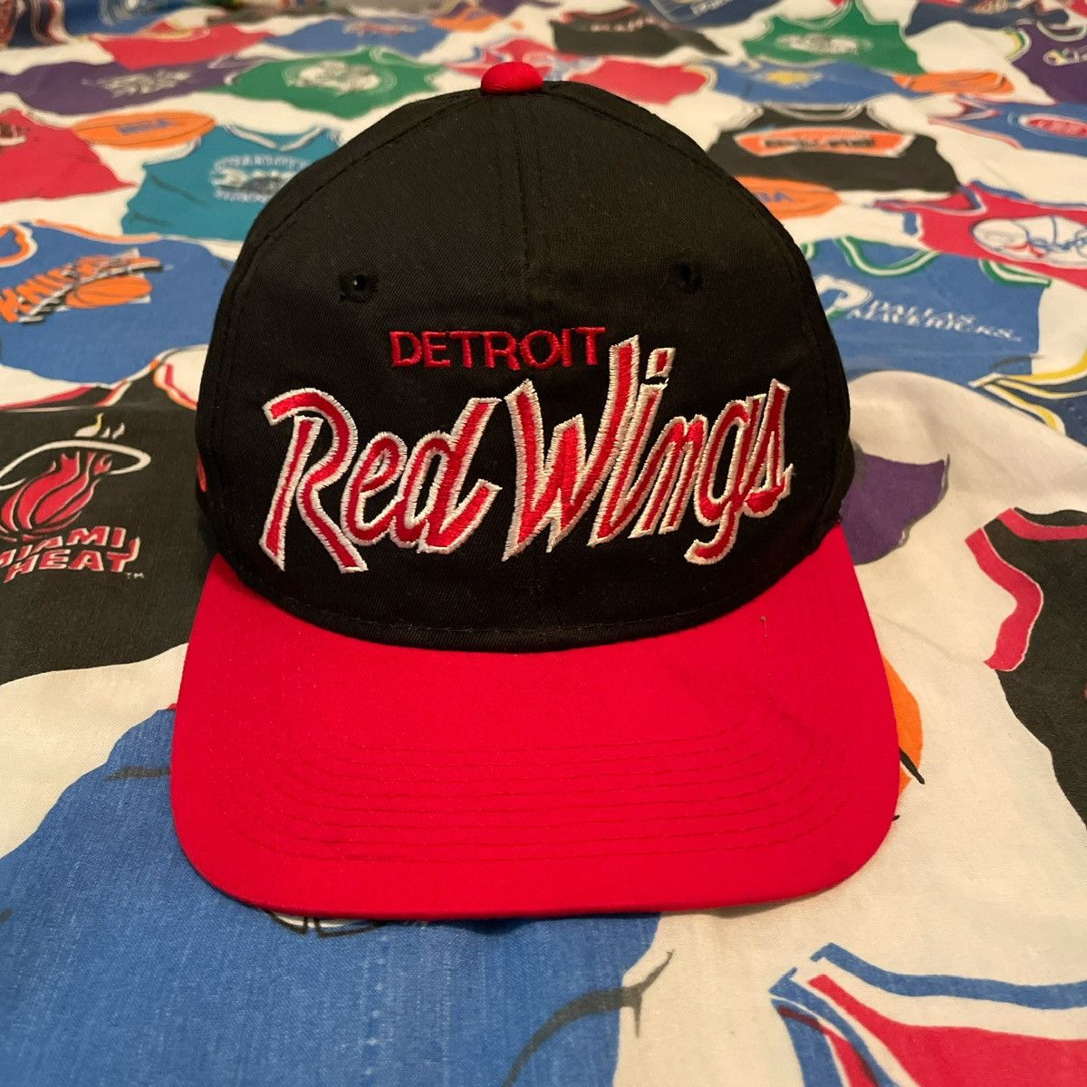 Vintage Sports Specialties NHL Detroit Red Wings SnapBack
