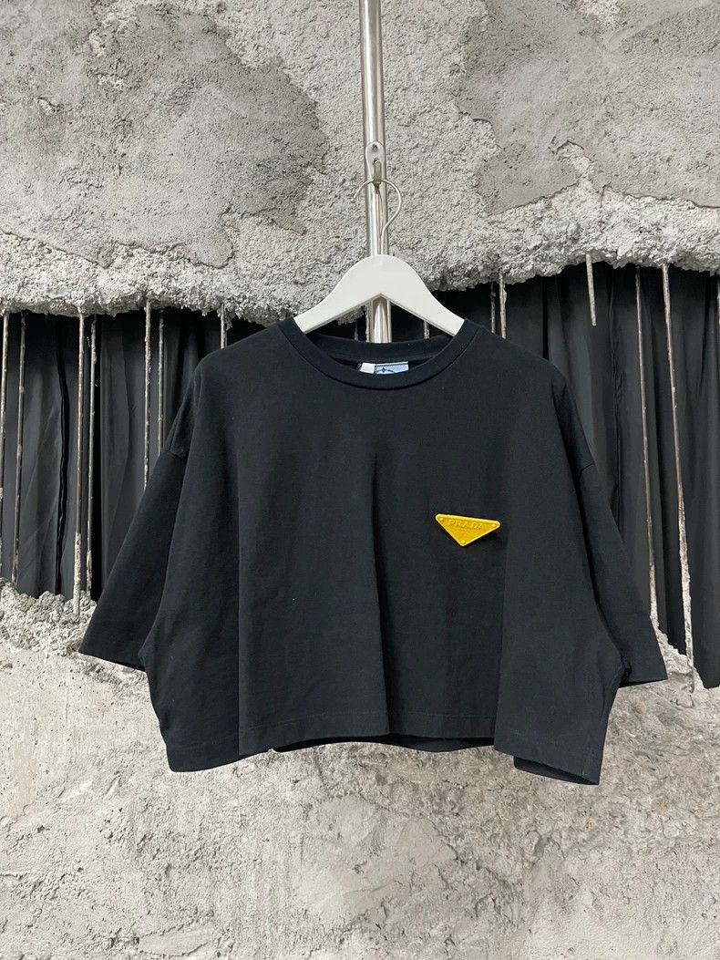Prada PradaBrooch short sleeves 2503-Nextarrow Size US M / EU 48-50 / 2 - 1 Thumbnail