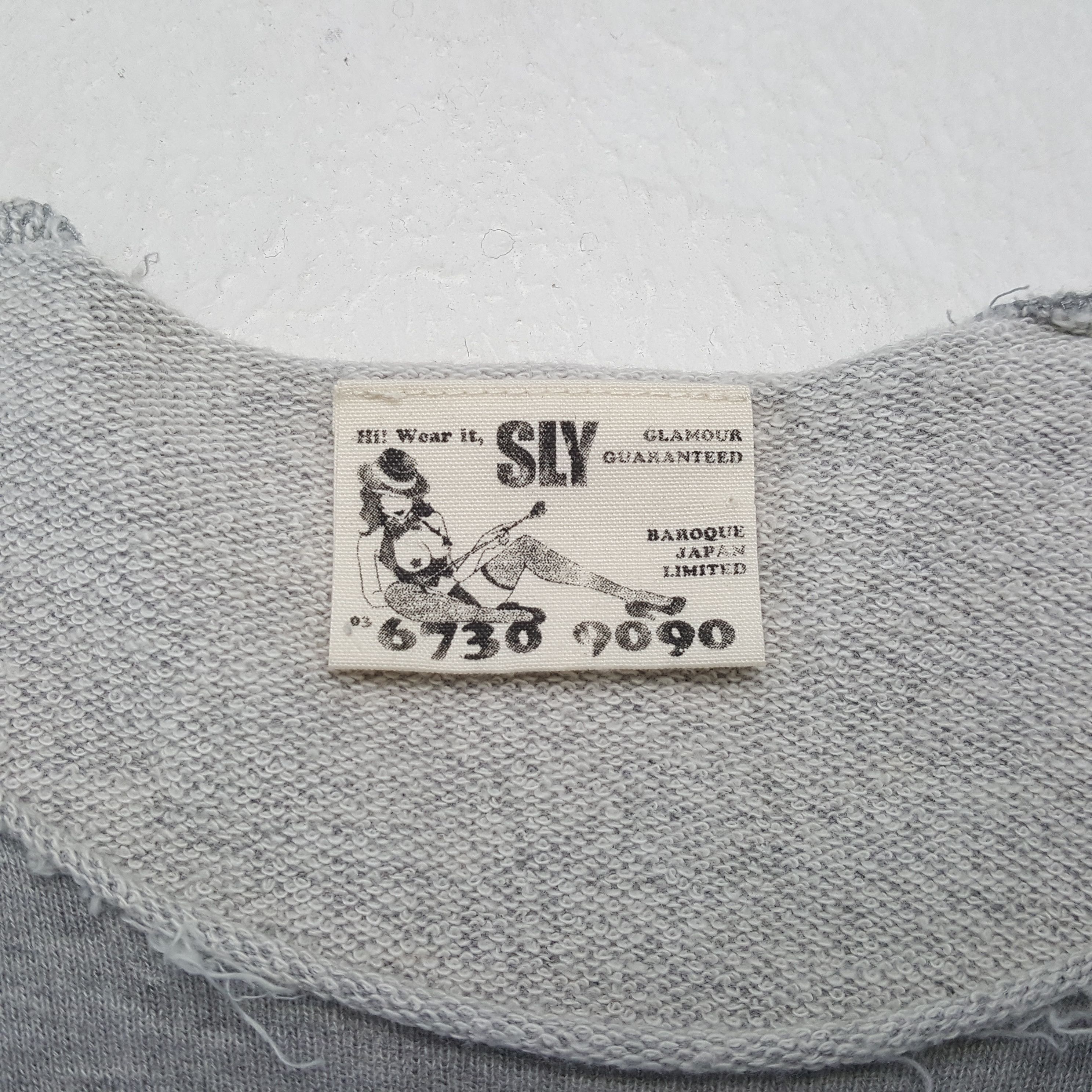 SLY Vintage SLY Japanese Fashion Brand T-Shirt C301N45 Size S / US 4 / IT 40 - 4 Thumbnail