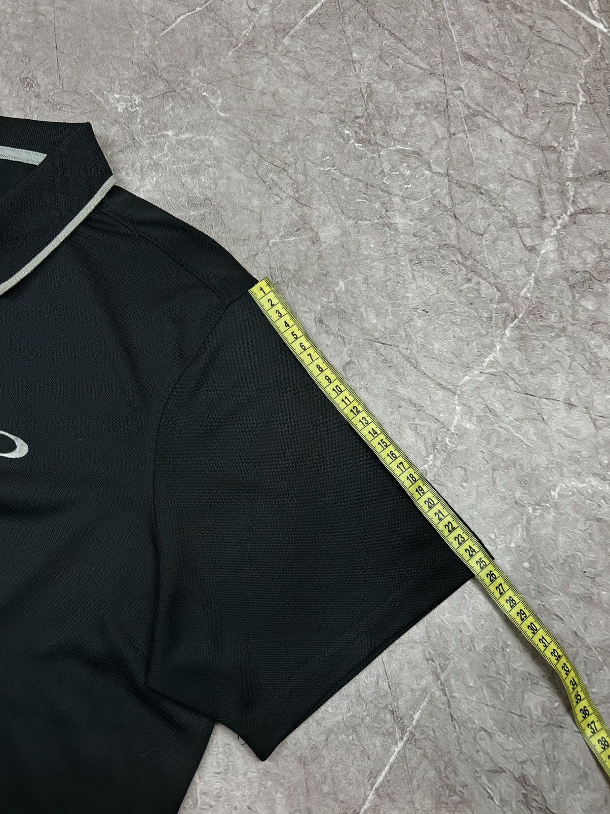 Oakley 🇺🇸Vintage Oakley Polo T-Shirt Rare Retro Hype Y2K Size US L / EU 52-54 / 3 - 13 Thumbnail