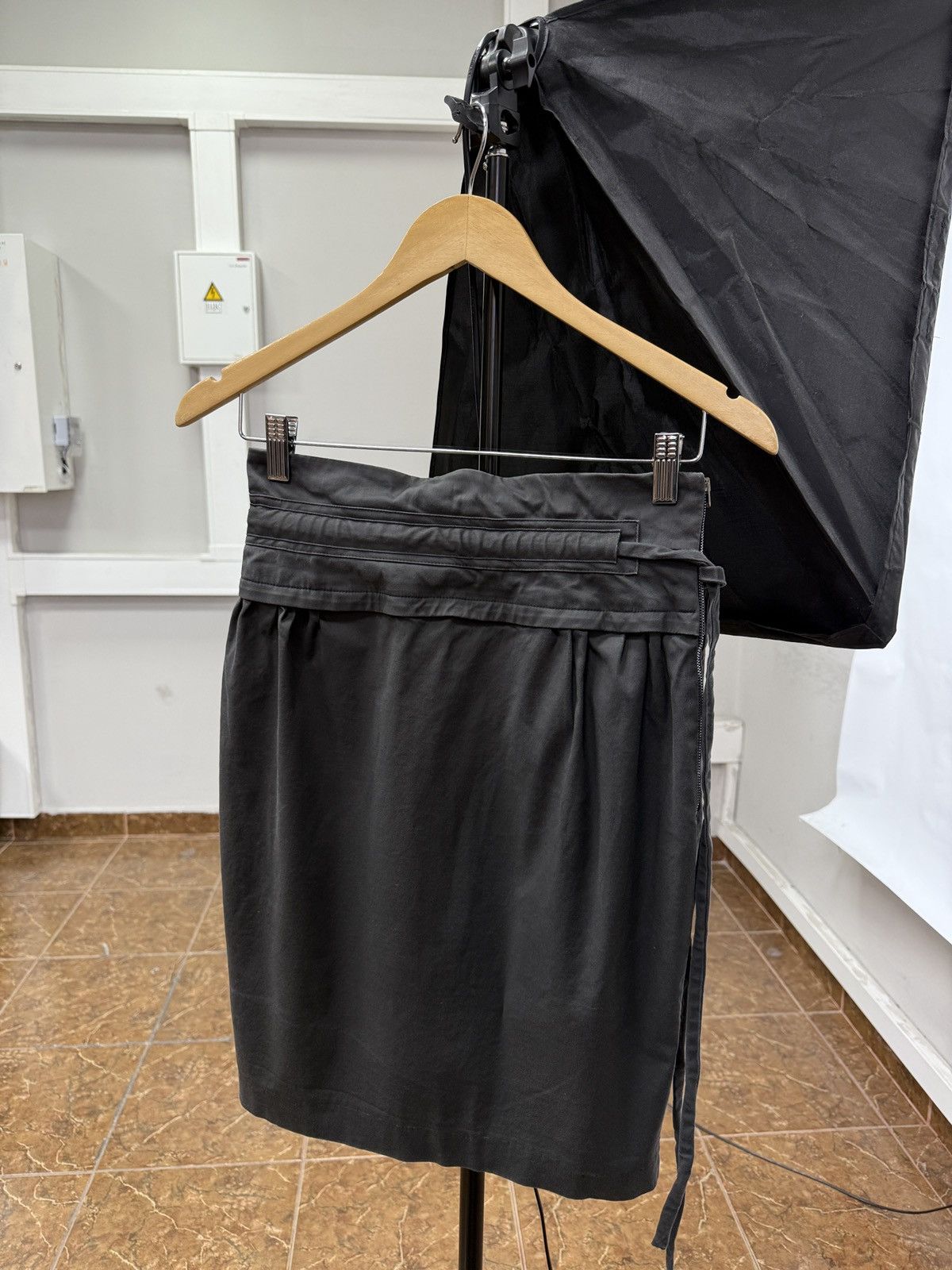 Stella McCartney 🇬🇧 Opium Style Stella McCartney High-Waisted Belted Skirt Y2K Size 27" / US 4 / IT 40 - 1 Thumbnail
