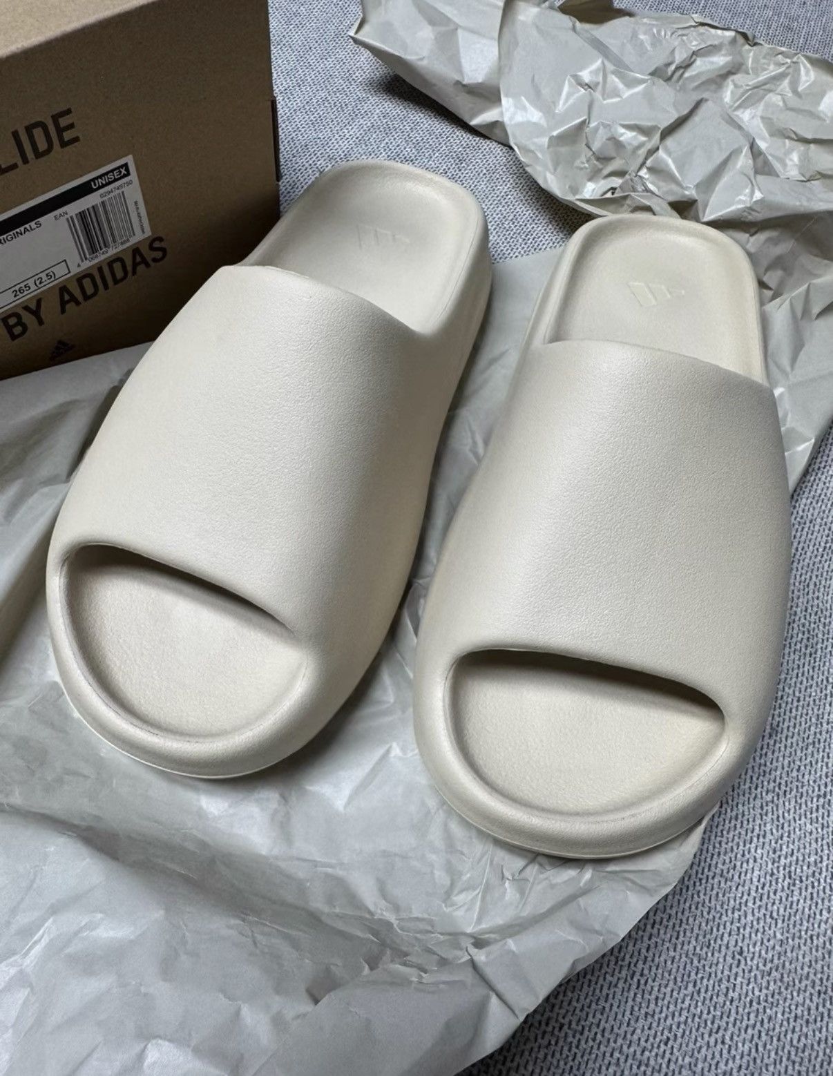 Adidas Adidas Yeezy Slide Bone FZ5897 K37 Size US 9.5 / EU 42-43 - 2 Thumbnail
