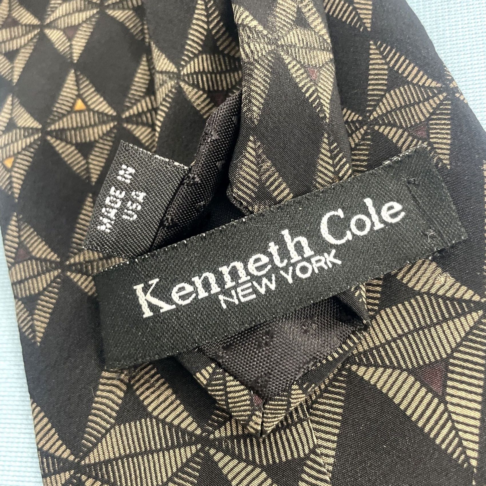 Kenneth Cole VINTAGE Kenneth Cole New York Silk Tie Diamond Deco Foulard Gray Black vtg 90s USA 4x59 Size ONE SIZE - 6 Thumbnail