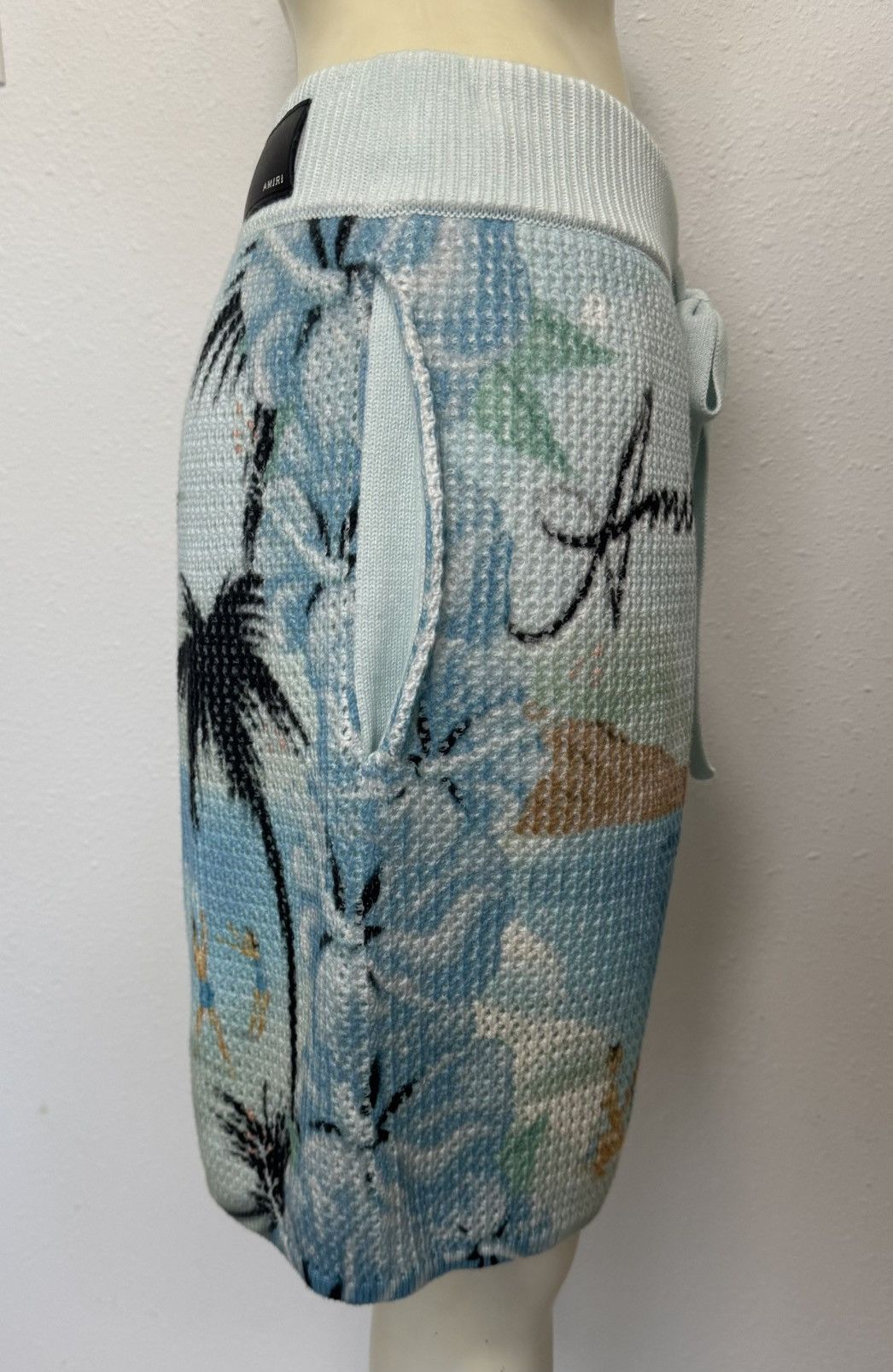 Amiri NWT Amiri Paradise XL Crochet Shorts in Cerulean Size US 40 / EU 56 - 6 Thumbnail