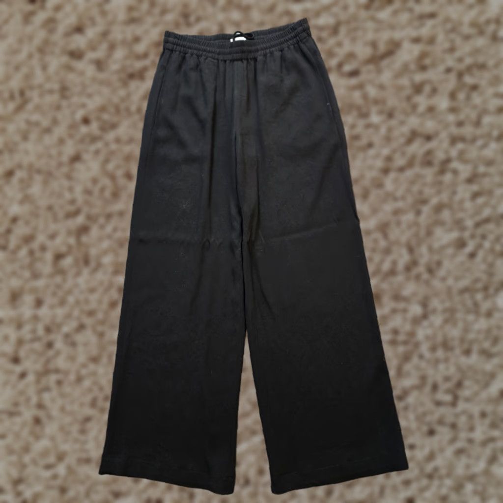 Vince Vince Pants Womens Size 0 Black Wide-Leg Pull On Pockets Casual Capsule Minimal Pants Wide-Leg 28in Inseam Womens Black Vince Pants Size 25" / US 0 / IT 36 - 1 Thumbnail