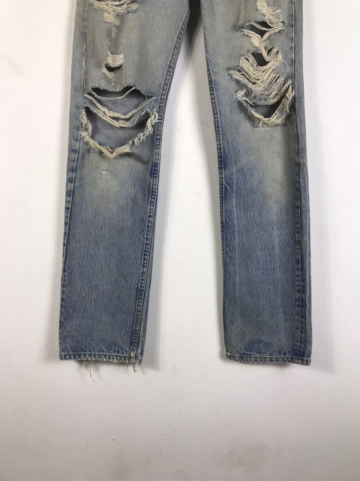 Levi's Thrashed Vintage 80s Levi’s 501 Denim Jeans Made in USA Size US 29 - 3 Thumbnail