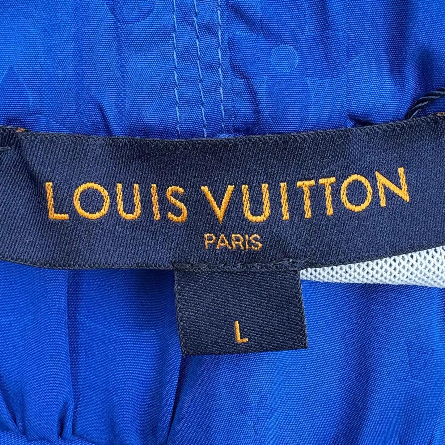 Louis Vuitton Louis Vuitton Blue All-Over Print Swim Trunks L Size US 34 / EU 50 - 5 Thumbnail