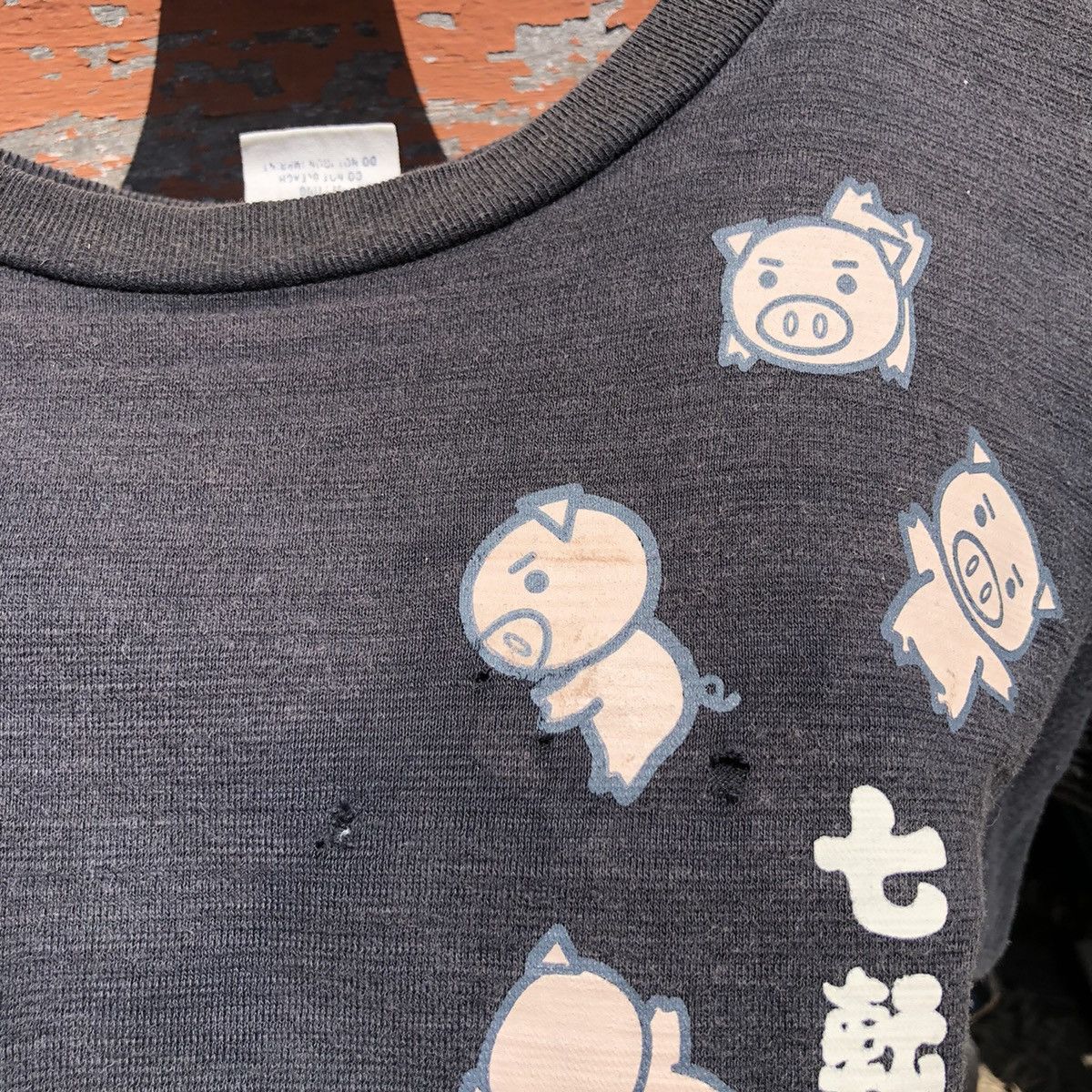 Japanese Brand 🔥steals🔥Japanese Brand Distressed Pig Tshirt Size US M / EU 48-50 / 2 - 6 Thumbnail
