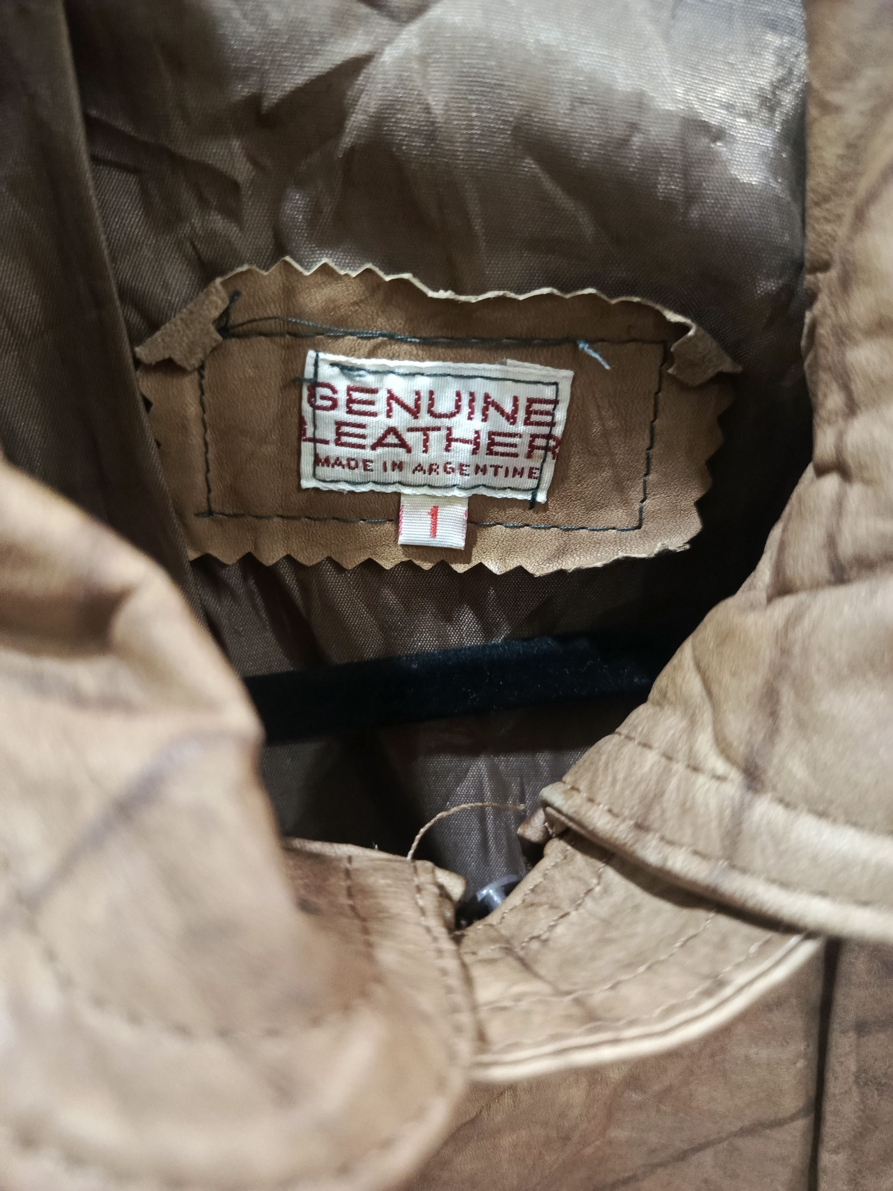 Vintage jacket vintage leather jacket, likely in a bomber, Size US M / EU 48-50 / 2 - 7 Thumbnail