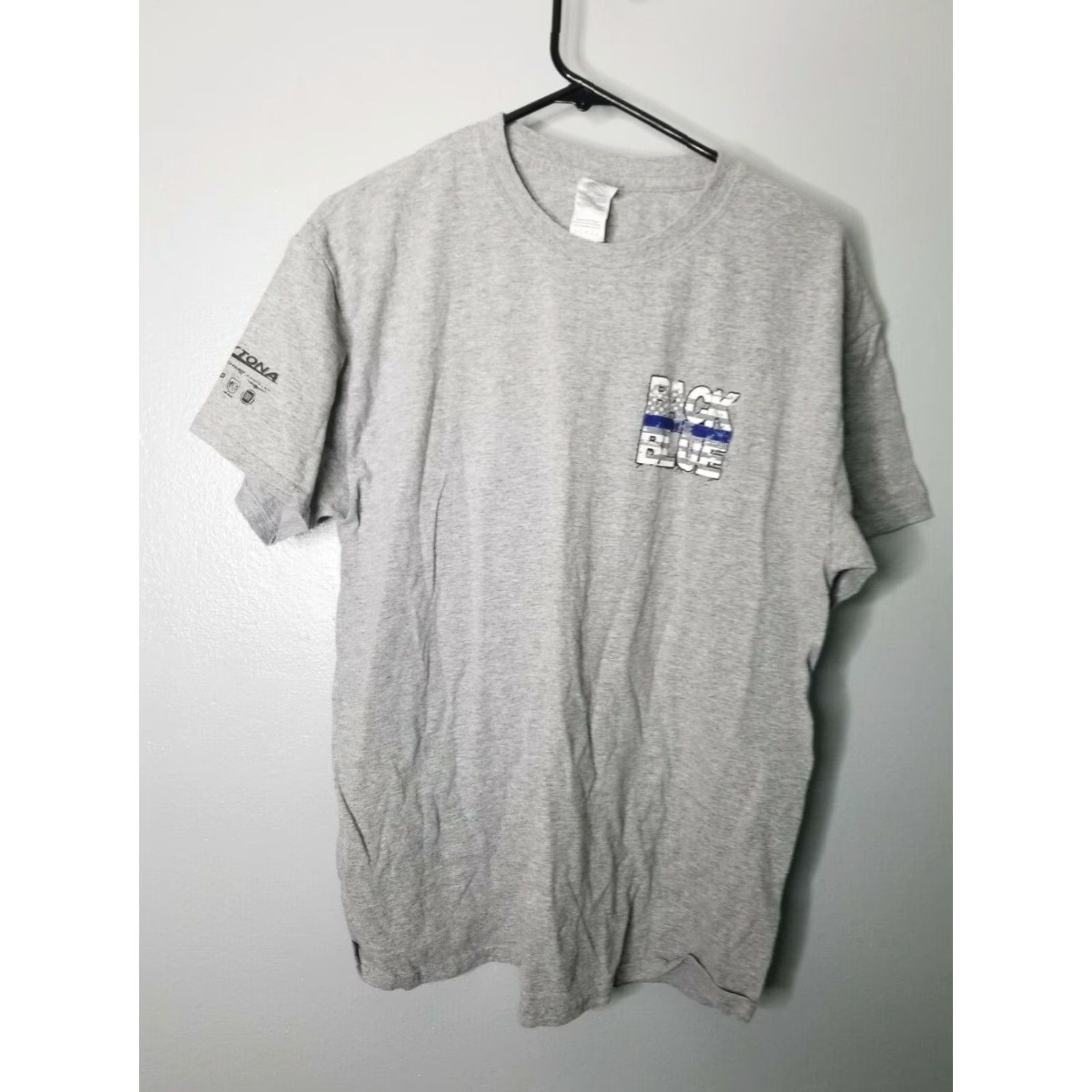 Vintage Mens L Back The Blue T-Shirt American Flag Support The Police Daytona FL Cars Size US L / EU 52-54 / 3 - 2 Thumbnail