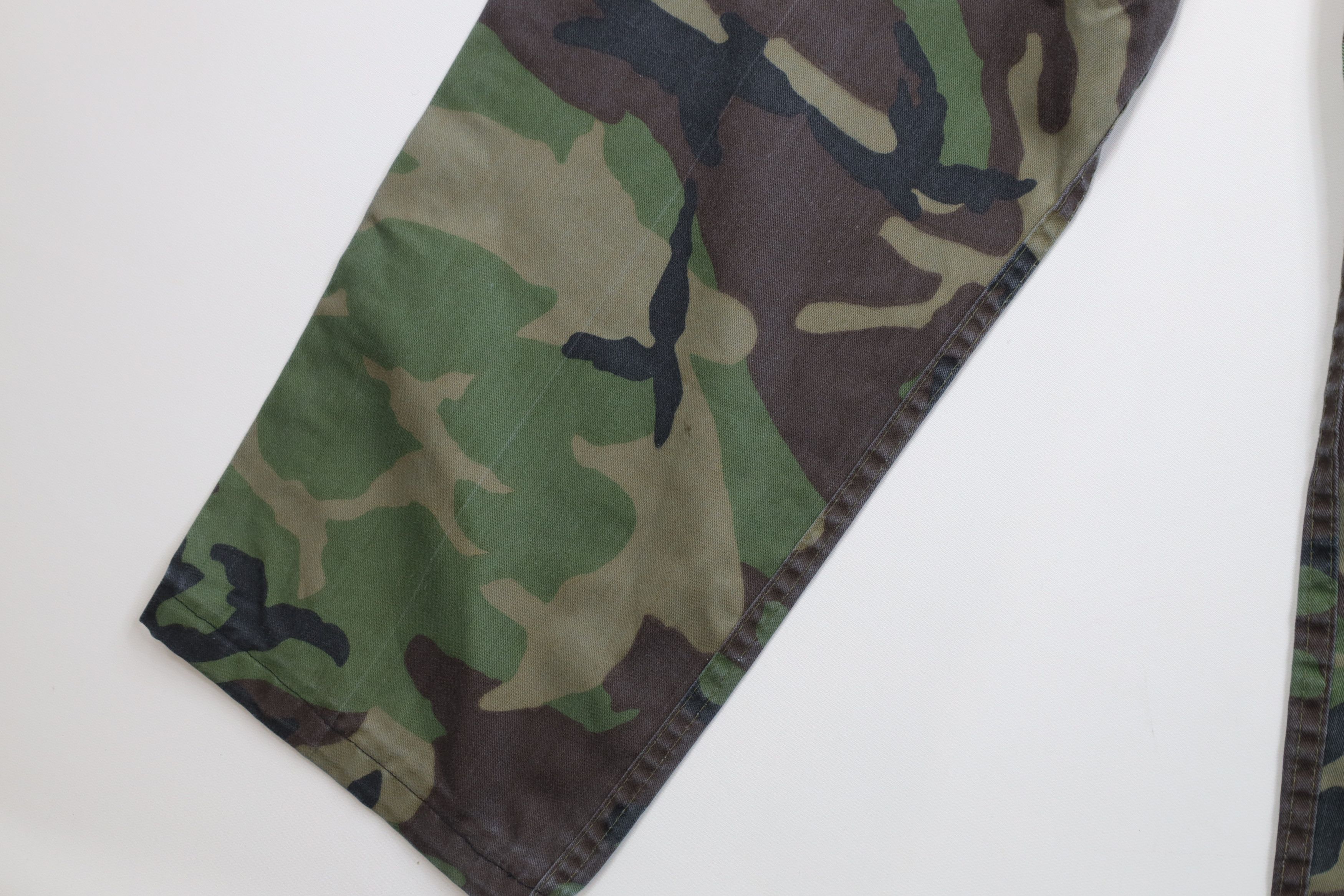 Vintage Vintage 70s 80s Streetwear Wide Leg Camouflage Utility Pants Size US 32 / EU 48 - 14 Thumbnail