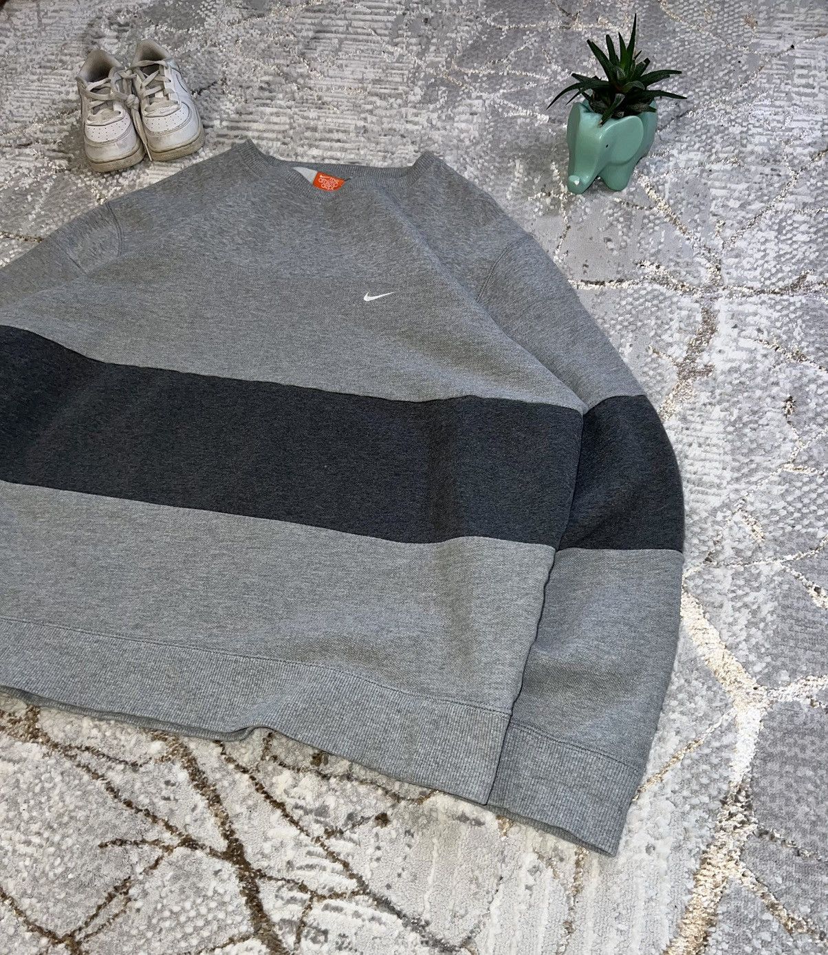 Nike × Vintage NIKE VINTAGE 00S SWOOSH LOGO SWEATSHIRT BOXY FIT CREWNECK Size US XL / EU 56 / 4 - 4 Thumbnail