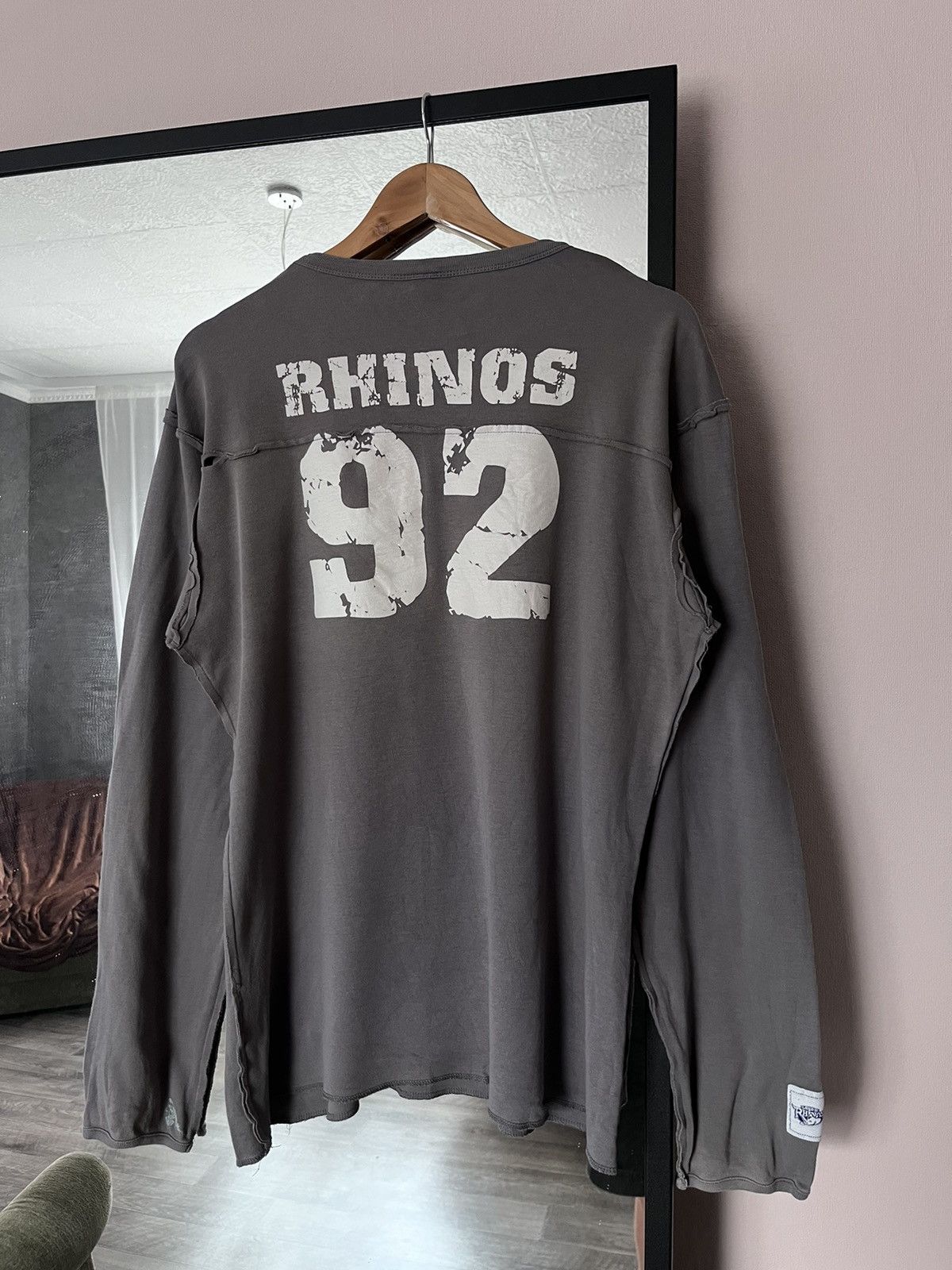 Vintage LEEDS RHINOS RUGBY LEAGUE GREY LONGSLEEVE SIZE Medium Size US M / EU 48-50 / 2 - 2 Thumbnail