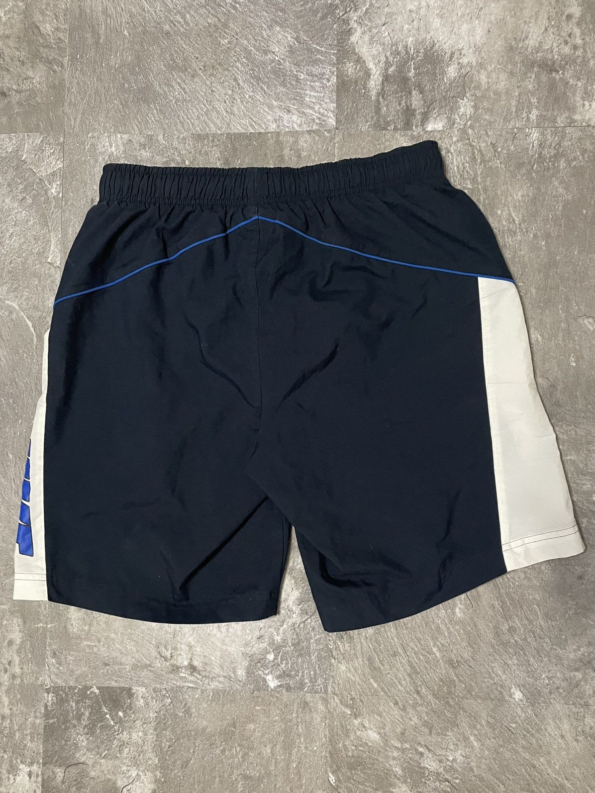 Nike Vintage Nike Basketball Swoosh Big Logo Track Shorts Y2k Size US 30 / EU 46 - 3 Thumbnail