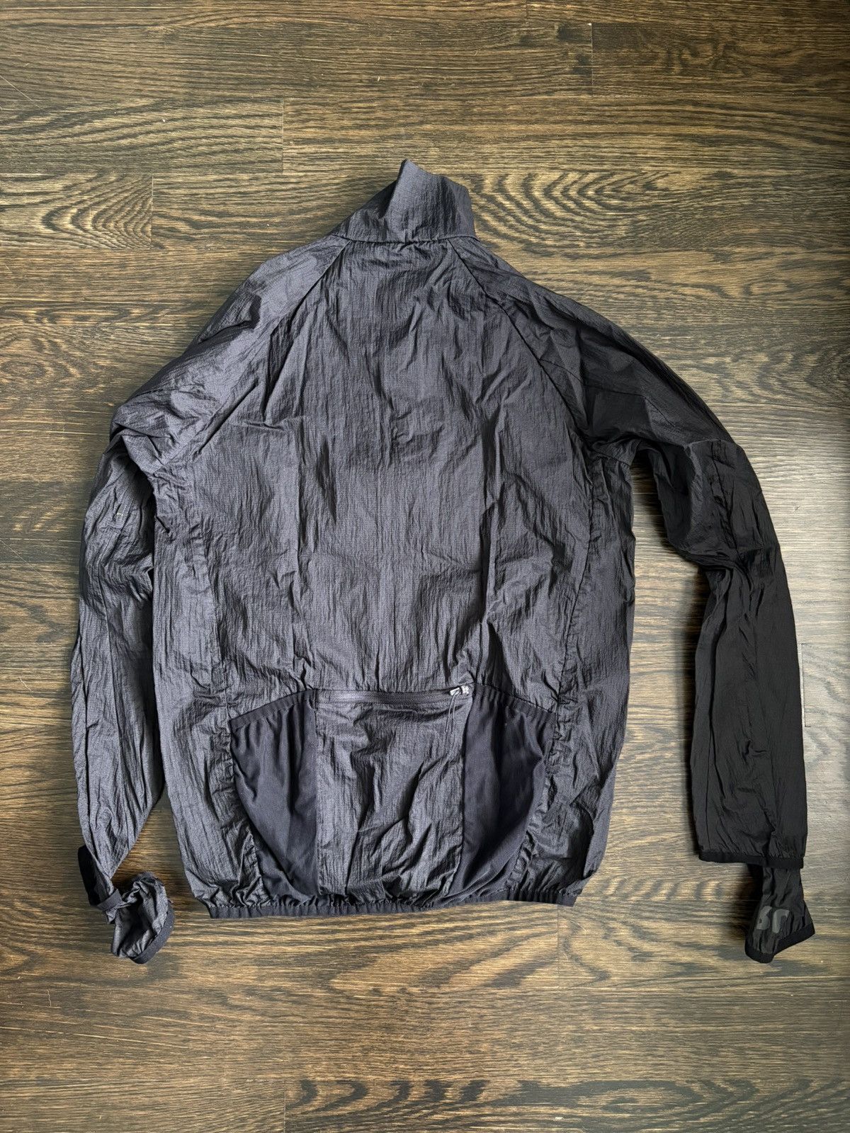 Satisfy satisfy running rippy trail jacket black 2 medium pockets Size US M / EU 48-50 / 2 - 2 Thumbnail