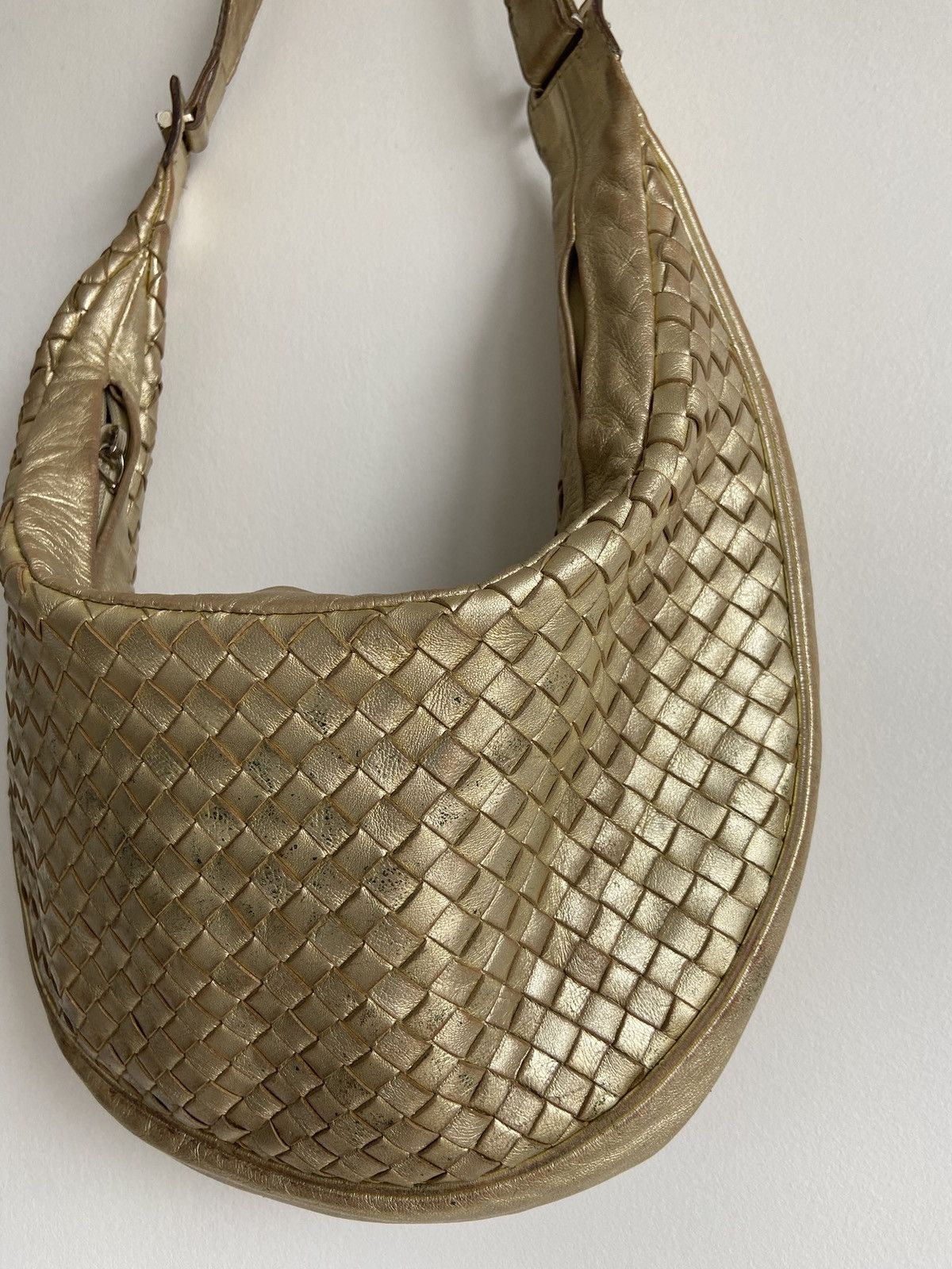 Bottega Veneta Bottega Veneta Gold Intrecciato Hobo Bag Size ONE SIZE - 2 Thumbnail