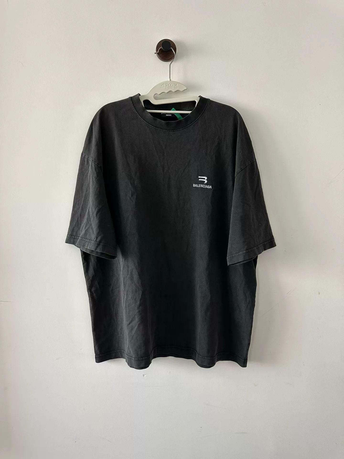 Balenciaga balenciaga embroidered logo short sleeve t-shirt Size US L / EU 52-54 / 3 - 1 Thumbnail