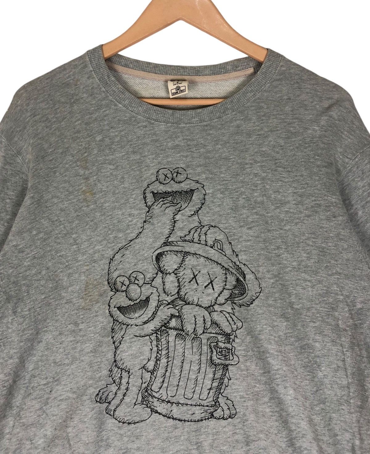Kaws × Uniqlo Uniqlo x Kaws Sesame Street Sweatshirt Size US M / EU 48-50 / 2 - 6 Thumbnail