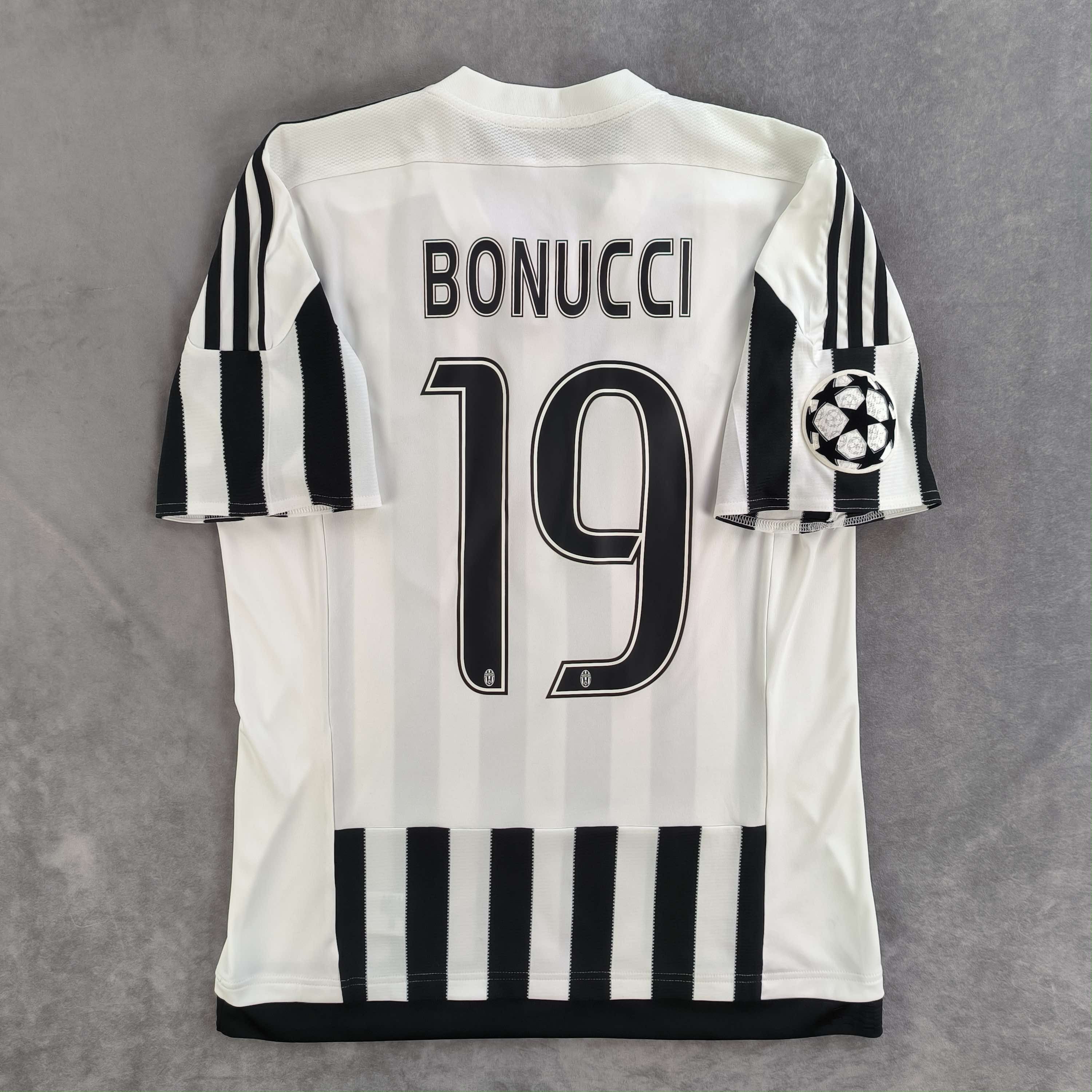 Adidas Juventus 2015-16 Adidas home UCL Bonucci football jersey M Size US M / EU 48-50 / 2 - 1 Thumbnail