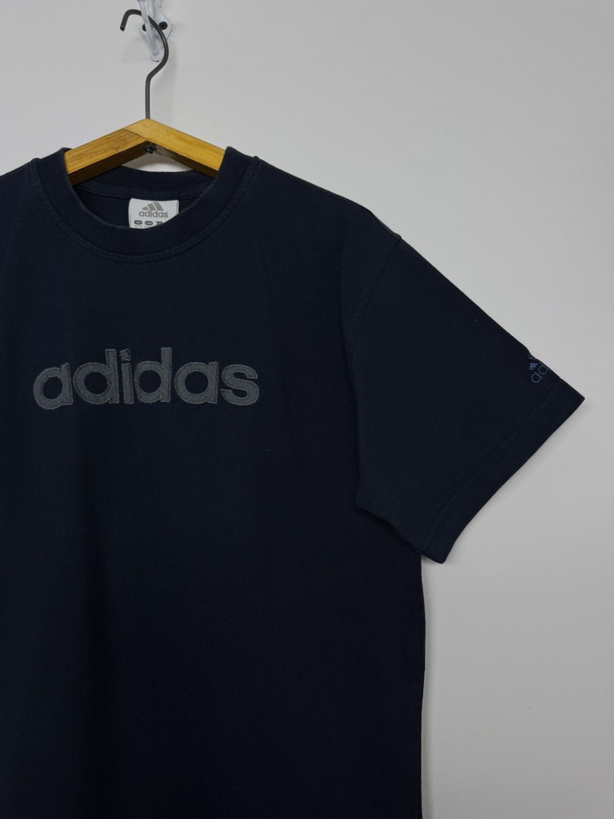 Adidas Vintage Adidas Big Logo T-Shirt 90’s Size US S / EU 44-46 / 1 - 5 Thumbnail