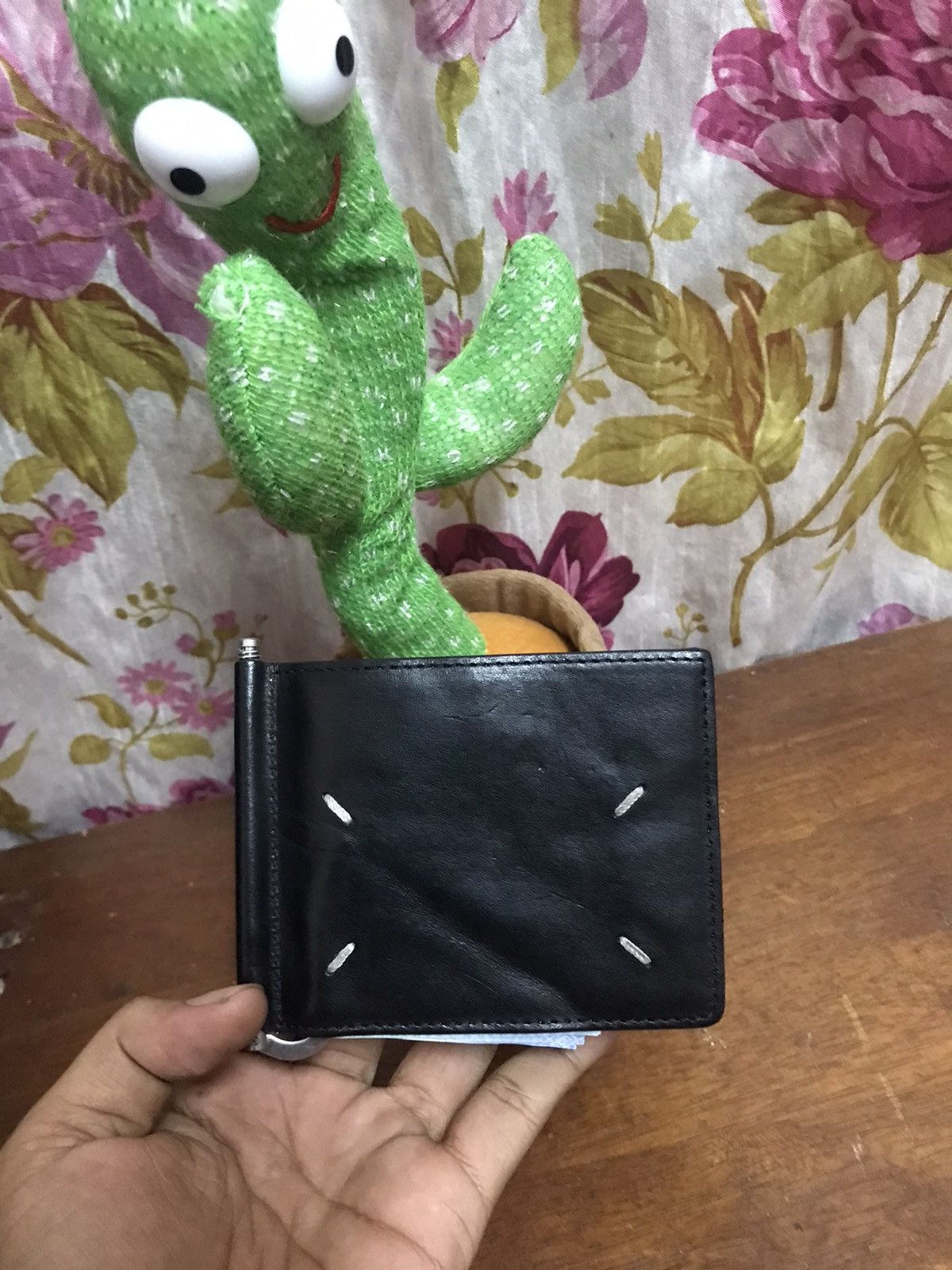 Maison Margiela Authentic Maison Margiela Stitch Leather Wallet Size ONE SIZE - 2 Thumbnail