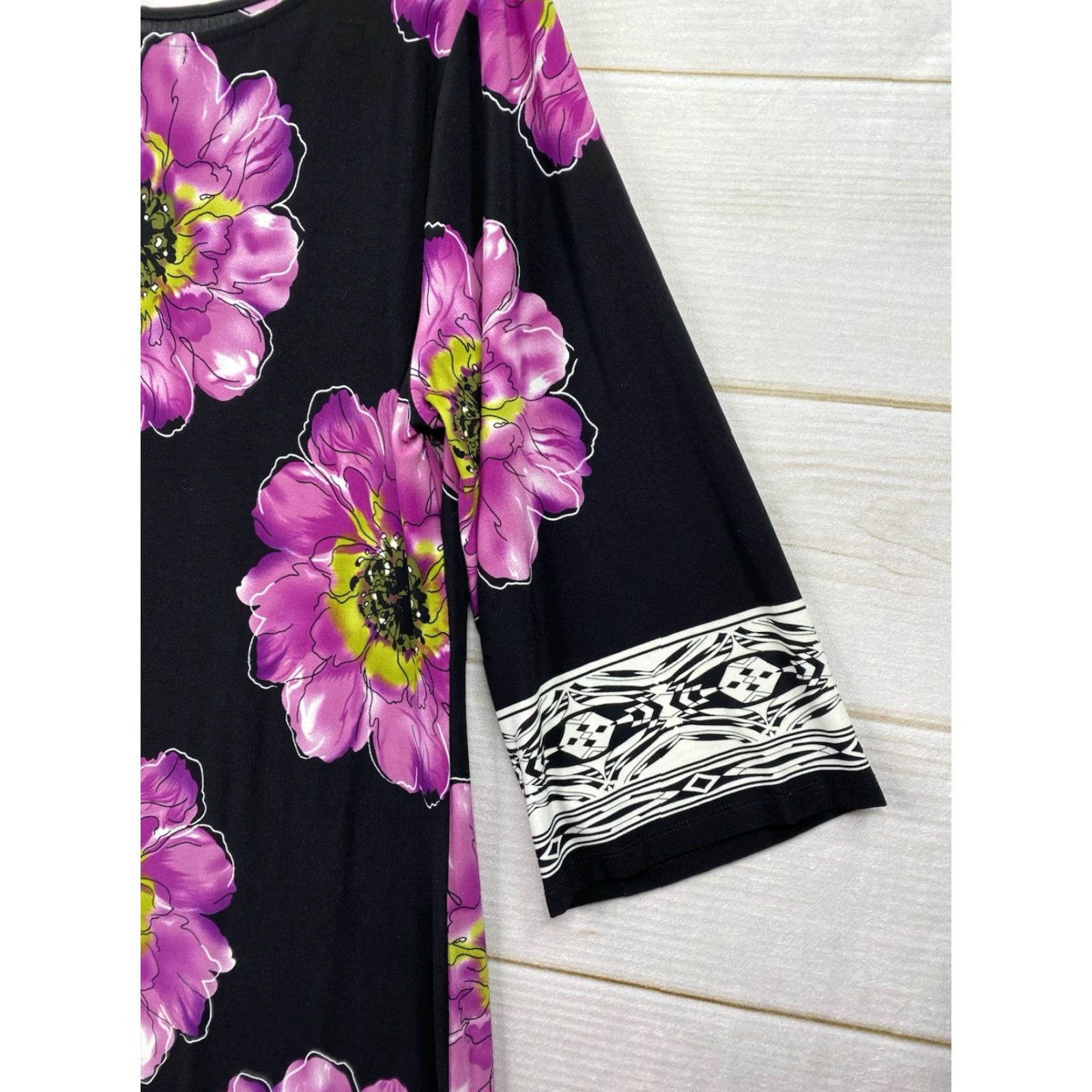 Vintage VOLT Voir Voir Dress 18 Black Floral Boat Neck 3/4 Sleeve Stretch Liquid Knit Midi Dress Womens Size XXL / US 16-18 / IT 52-54 - 2 Thumbnail