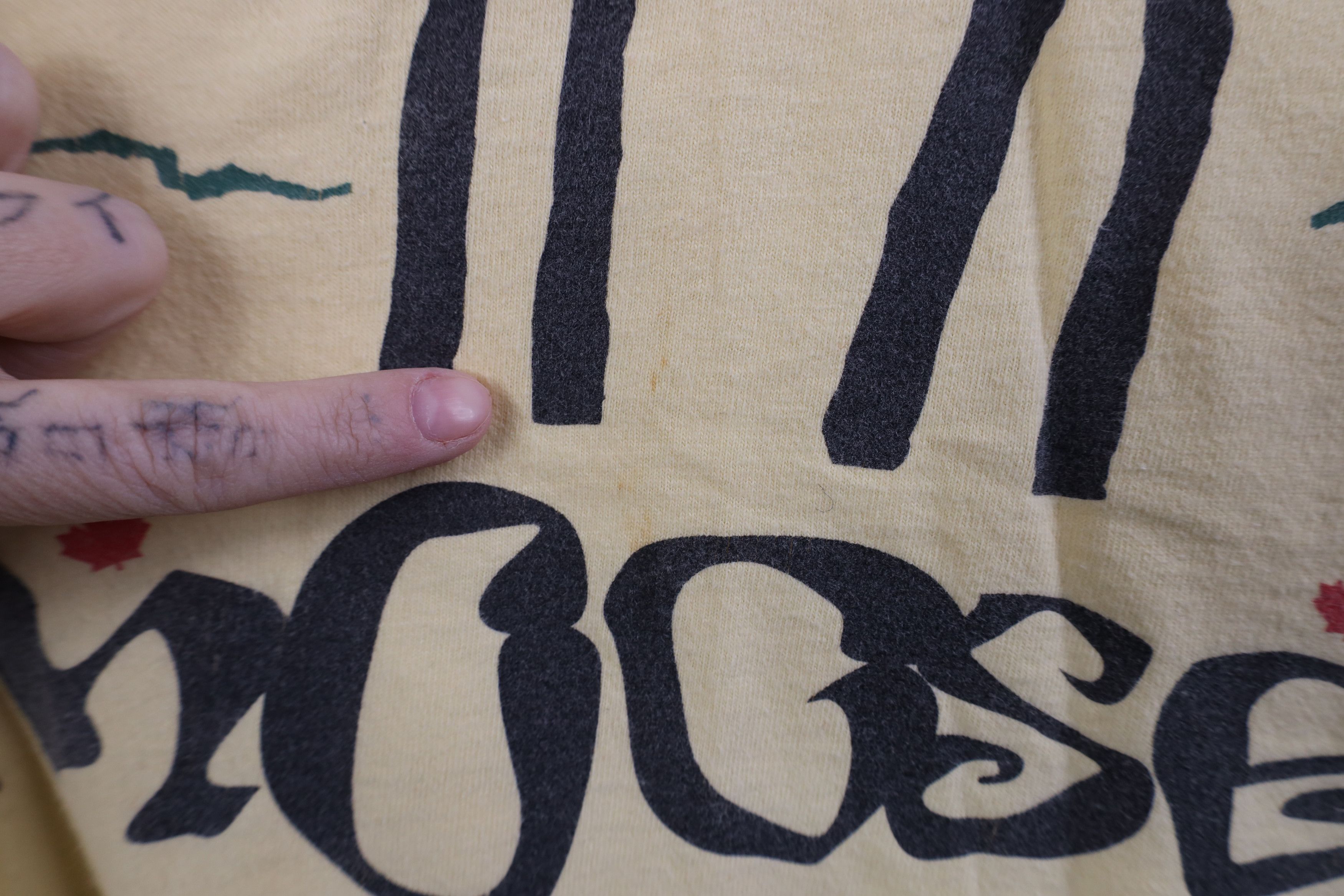 Vintage Vintage 90s Streetwear Abstract Art Canada Moose T-Shirt Size US XL / EU 56 / 4 - 5 Thumbnail