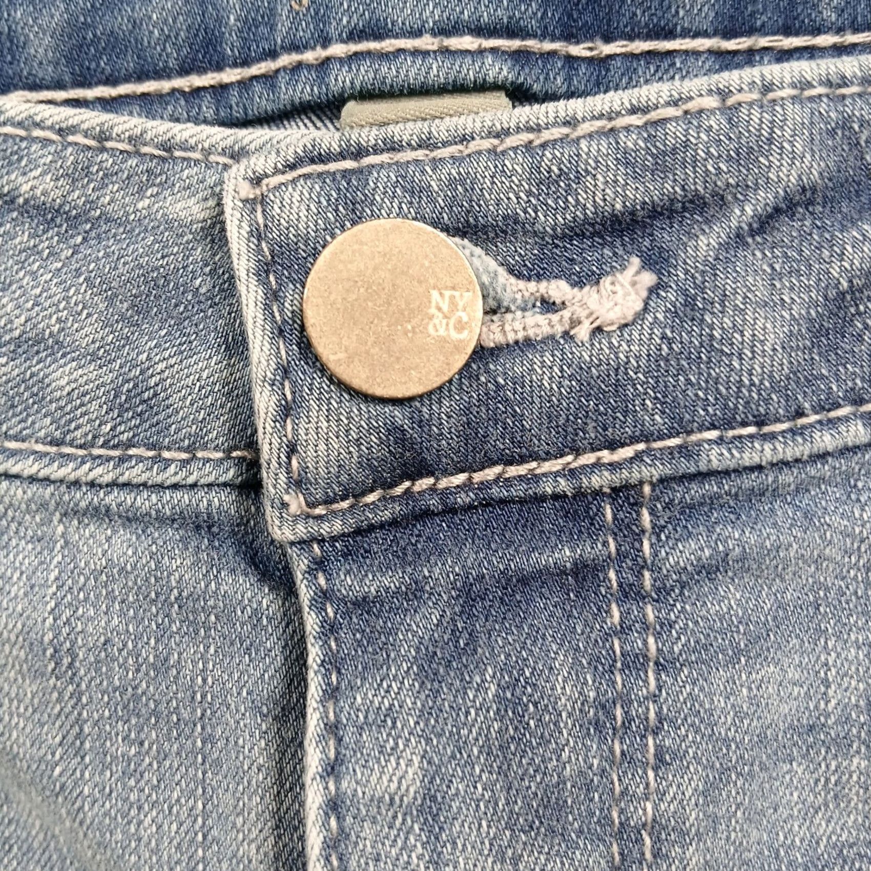 Denime New York & Company Soho Curvy Crop Jeans Women's Size 14 Light Wash Denim Size 36" / US 14 / IT 50 - 7 Thumbnail