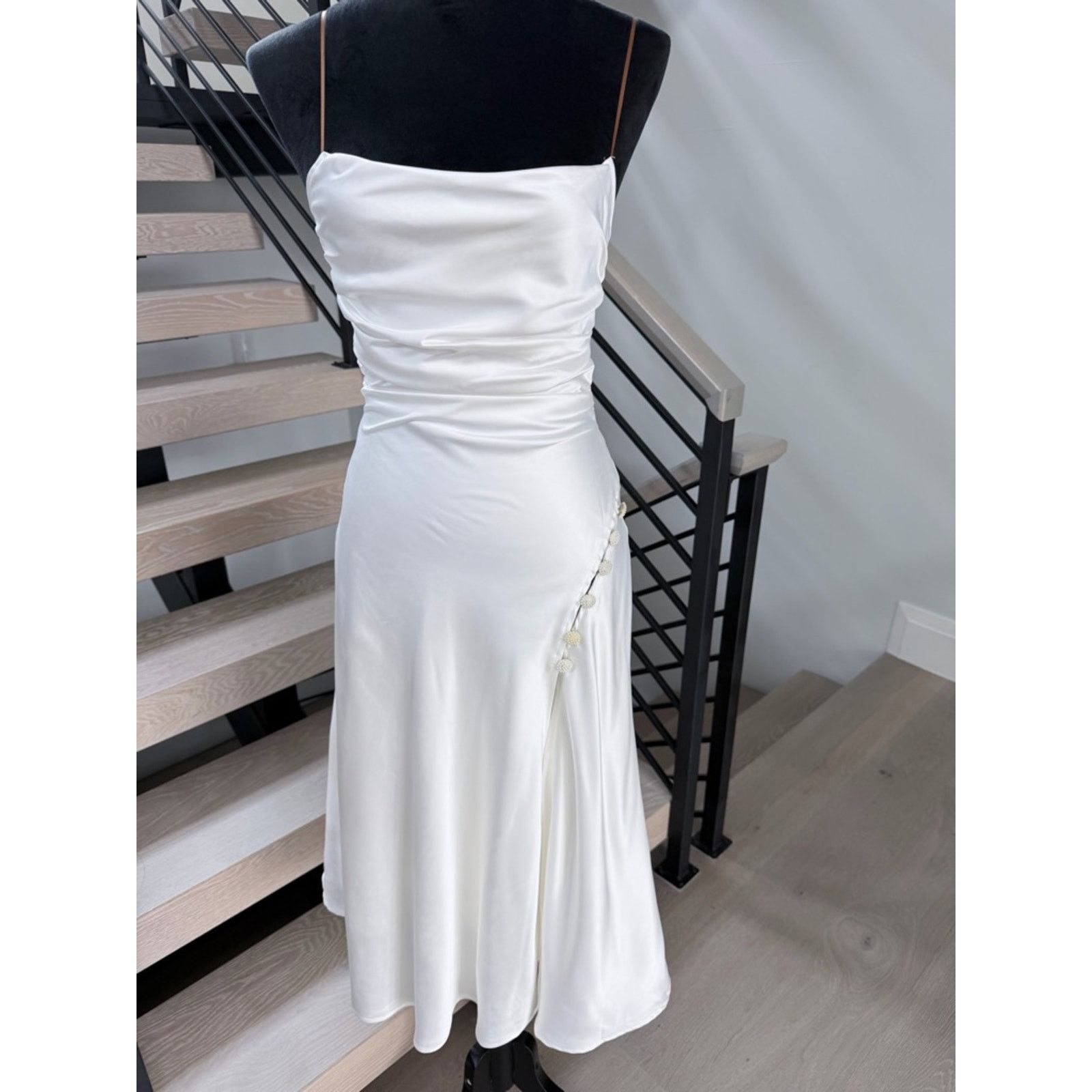 Other Beach Vacation Sleeveless White Satin Slit Midi Dress S Size S / US 4 / IT 40 - 15 Thumbnail