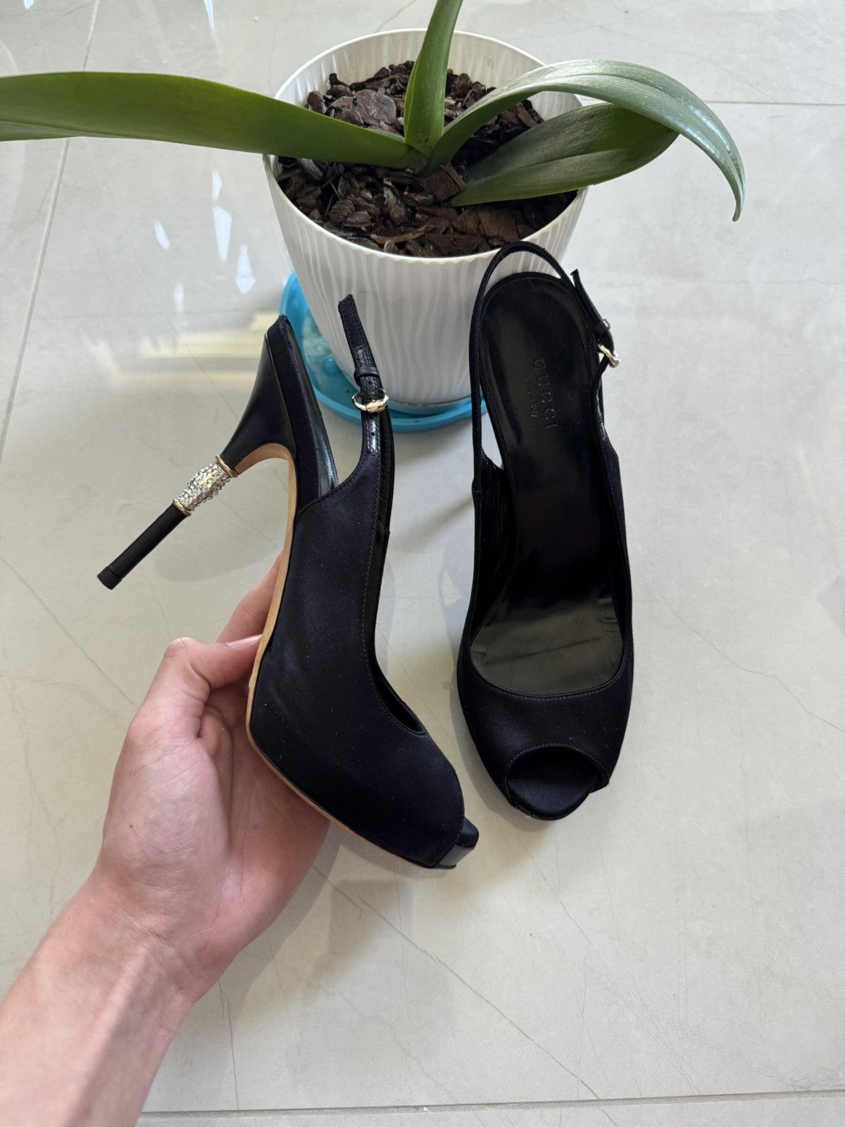 Gucci Gucci Crystal Heel Satin Slingbacks Size US 8 / IT 38 - 1 Thumbnail