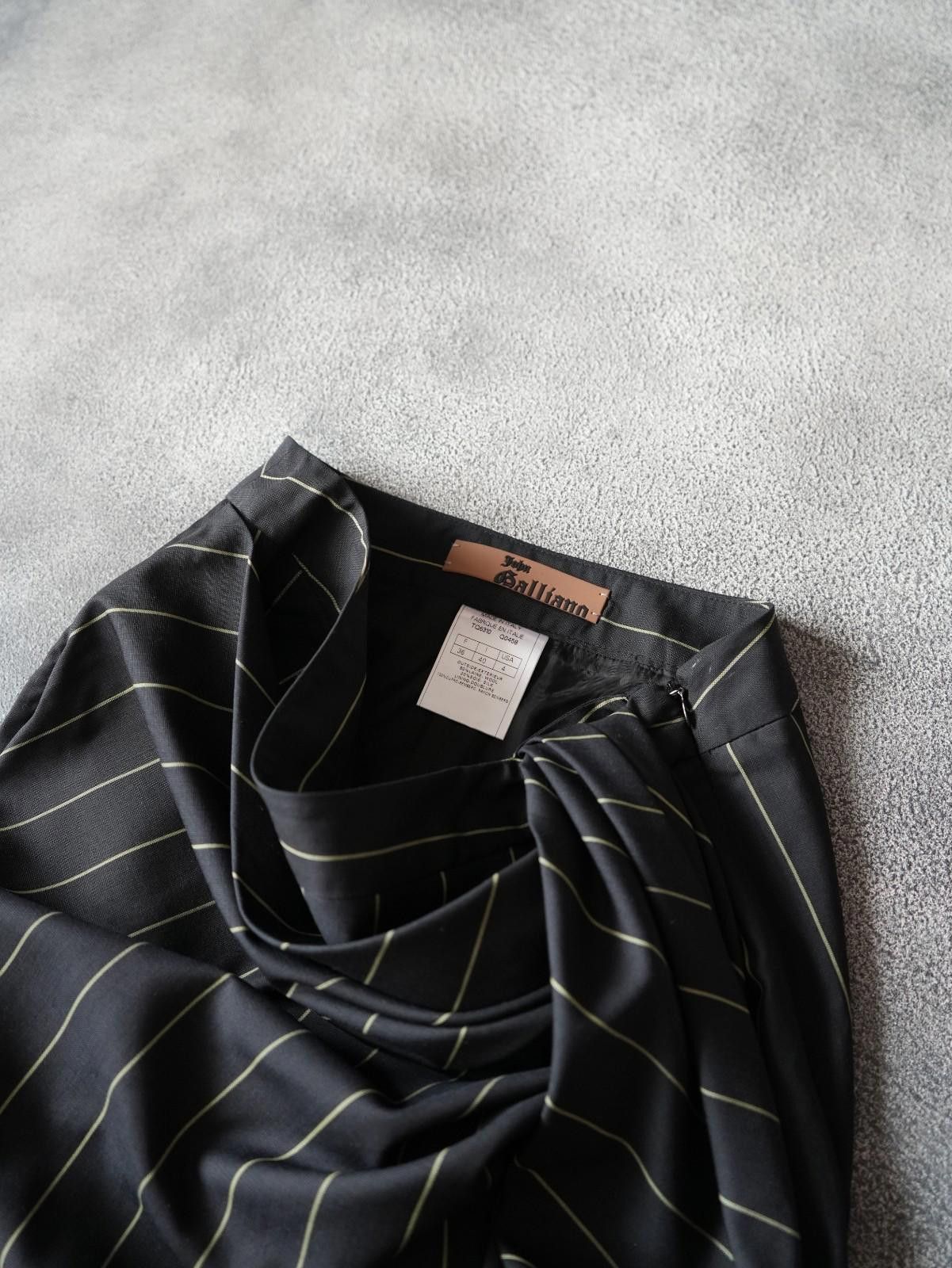 John Galliano F/W 2006 John Galliano RUNWAY Stripped Tie Waist Skirt Size 26" / US 2 / IT 38 - 9 Thumbnail