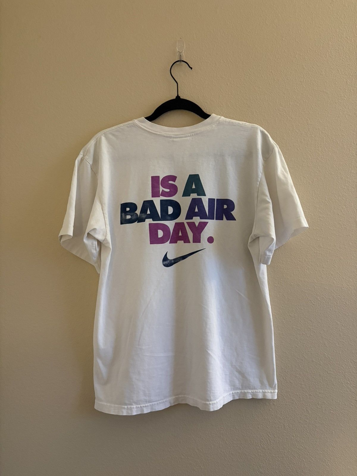 Vintage Vintage 90s Nike “Day Without Running Is A Bad Air Day” Tee Size US M / EU 48-50 / 2 - 2 Thumbnail