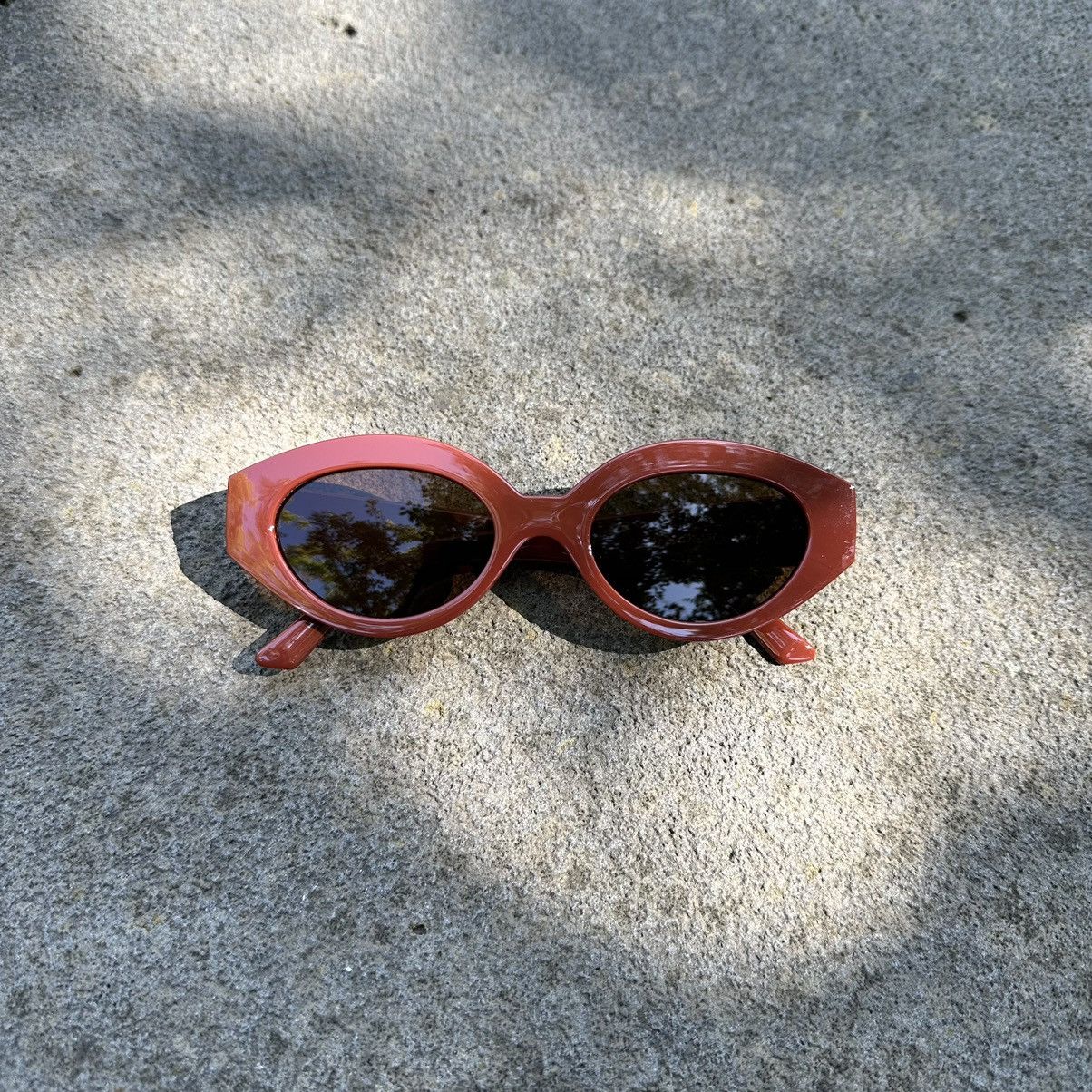Other SUNGLASSES BRAND NEW CLASSIC RETRO VINTAGE KD13127-01 Size ONE SIZE - 1 Thumbnail