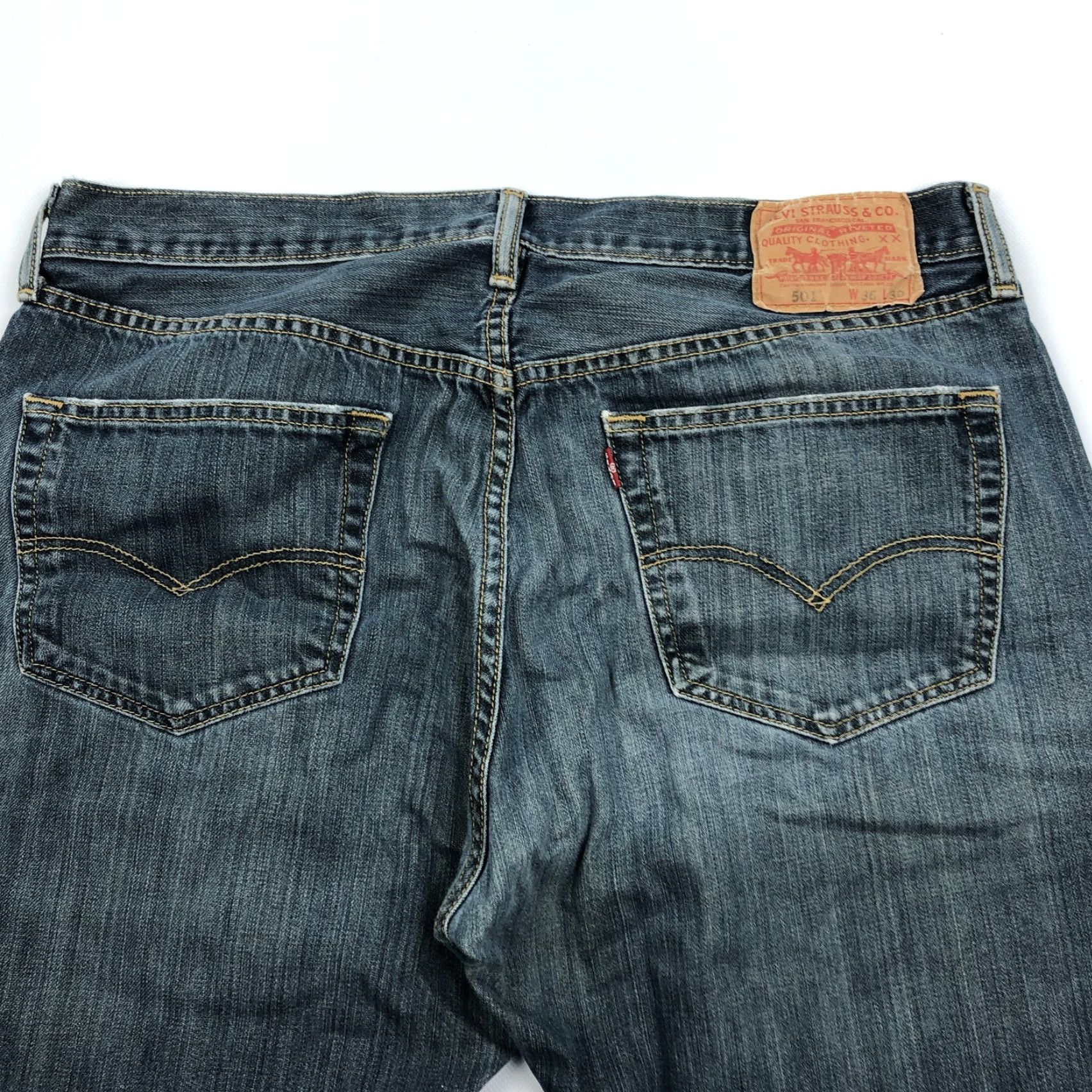 Levi's Levi's 501 Men's 34x30 Blue Straight Leg Button Fly Denim Jeans Size US 34 / EU 50 - 4 Thumbnail