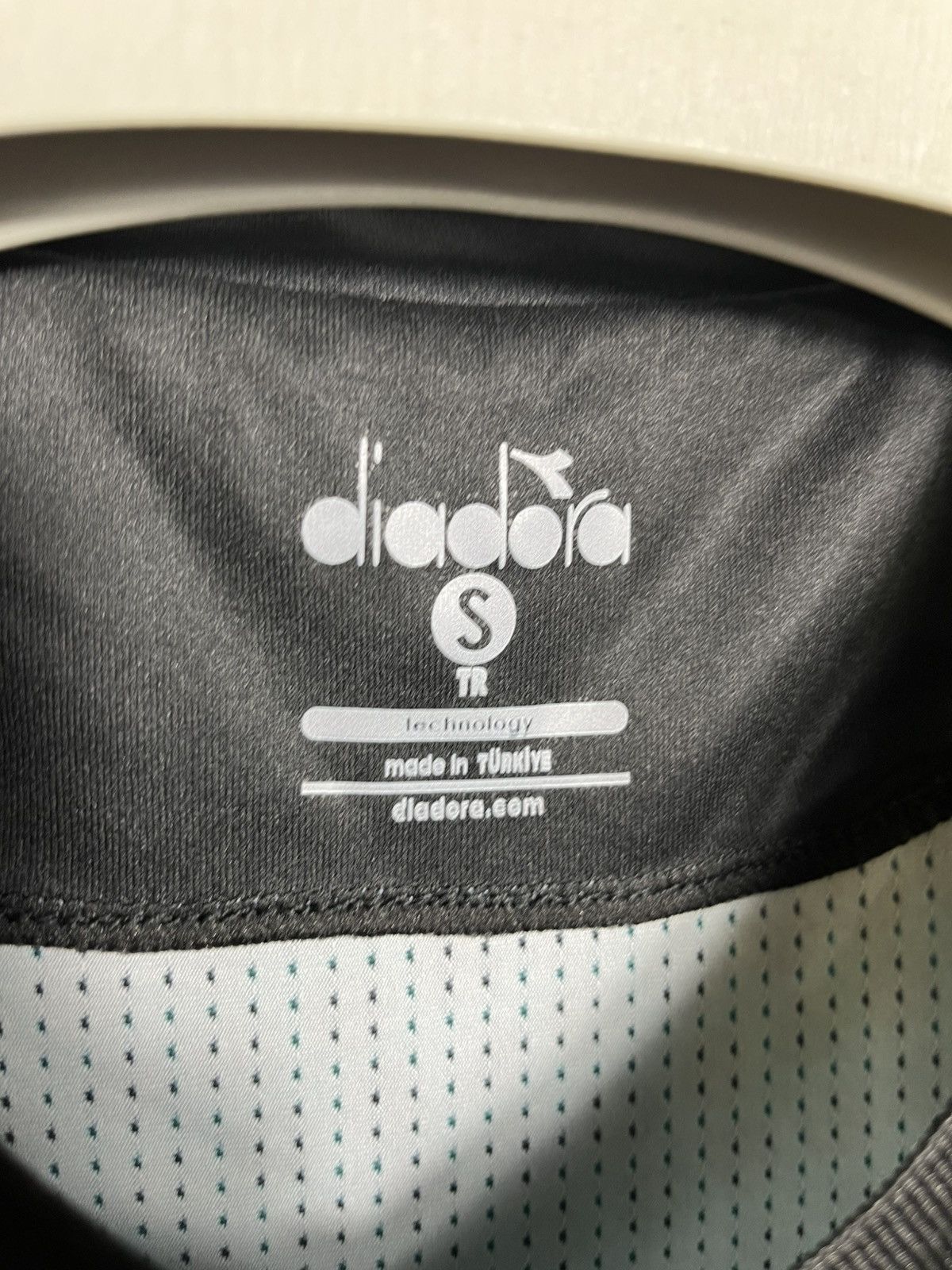 Diadora DARICA GENCLERBIRLIGI 2021-22 HOME TURKEY BLACK GREEN SOCCER Size US S / EU 44-46 / 1 - 4 Thumbnail