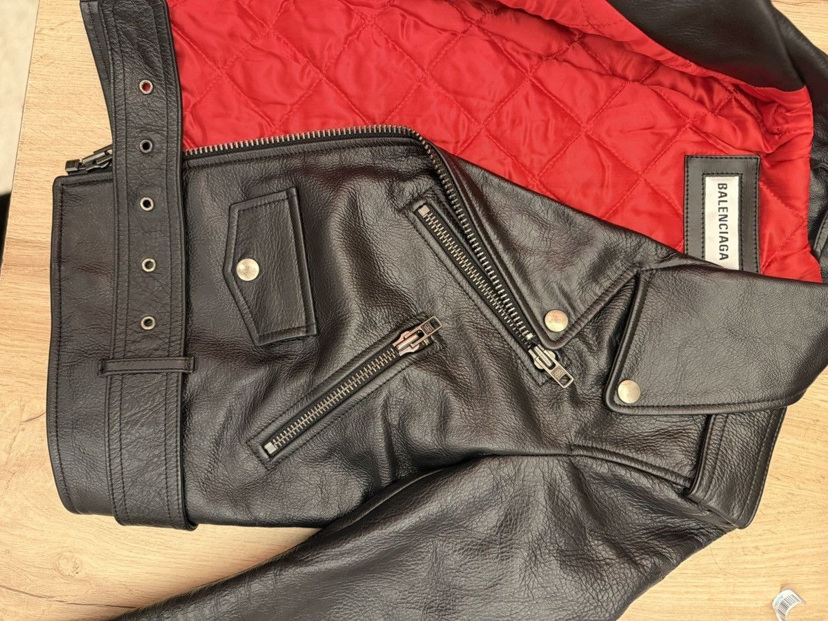 Balenciaga Balenciaga Grained Leather Cropped Biker Jacket Size XS / US 0-2 / IT 36-38 - 6 Thumbnail