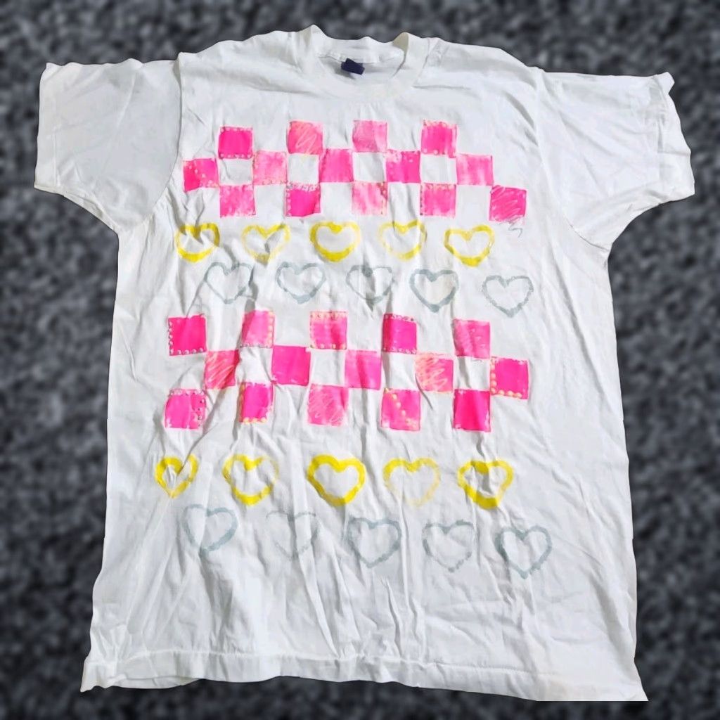 Vintage VINTAGE Mens XXL Checkered Heart Art Puff Paint T Shirt USA Thrashed Size XXL / US 16-18 / IT 52-54 - 1 Thumbnail