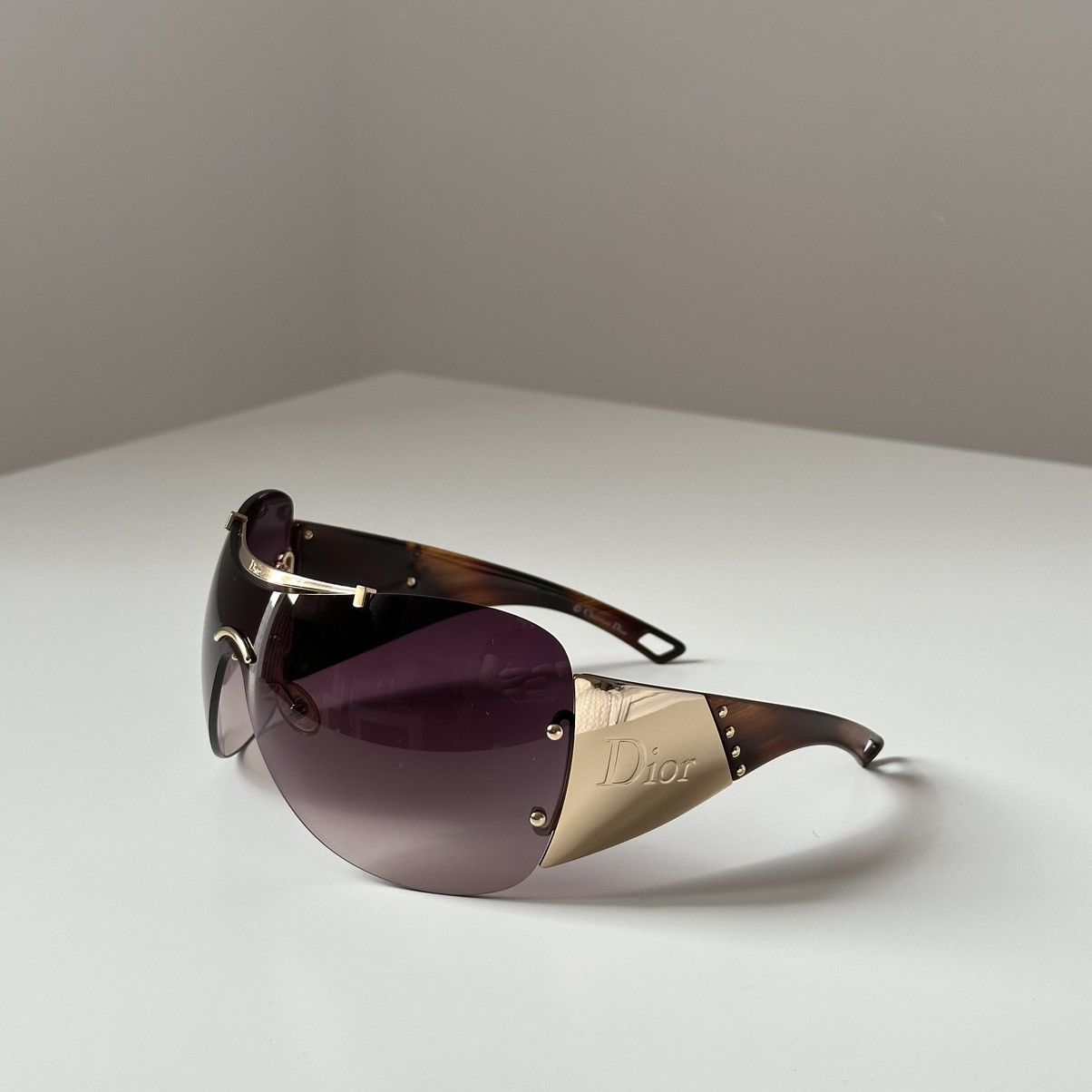 image of Dior Diorito 1 Mask Oversized Sunglasses Brown in Brown Gold, Men's