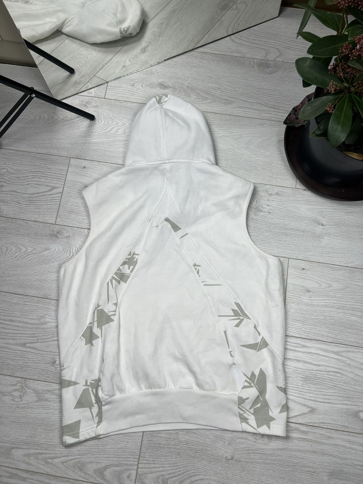 Nike × Vintage Vintage Nike Live Strong Vest Size US M / EU 48-50 / 2 - 9 Thumbnail