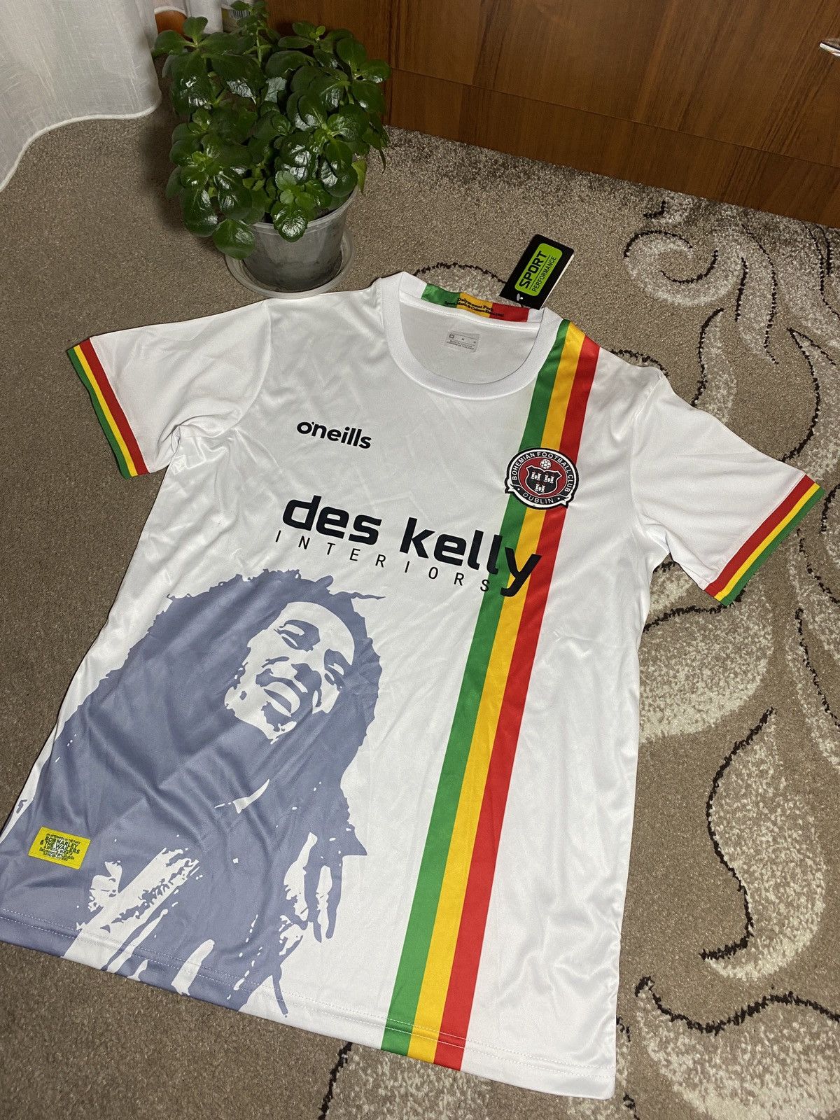 O'Neills × Vintage Bohemian FC Dublin 2022 Away Football Shirt Bob Marley Size US M / EU 48-50 / 2 - 1 Thumbnail