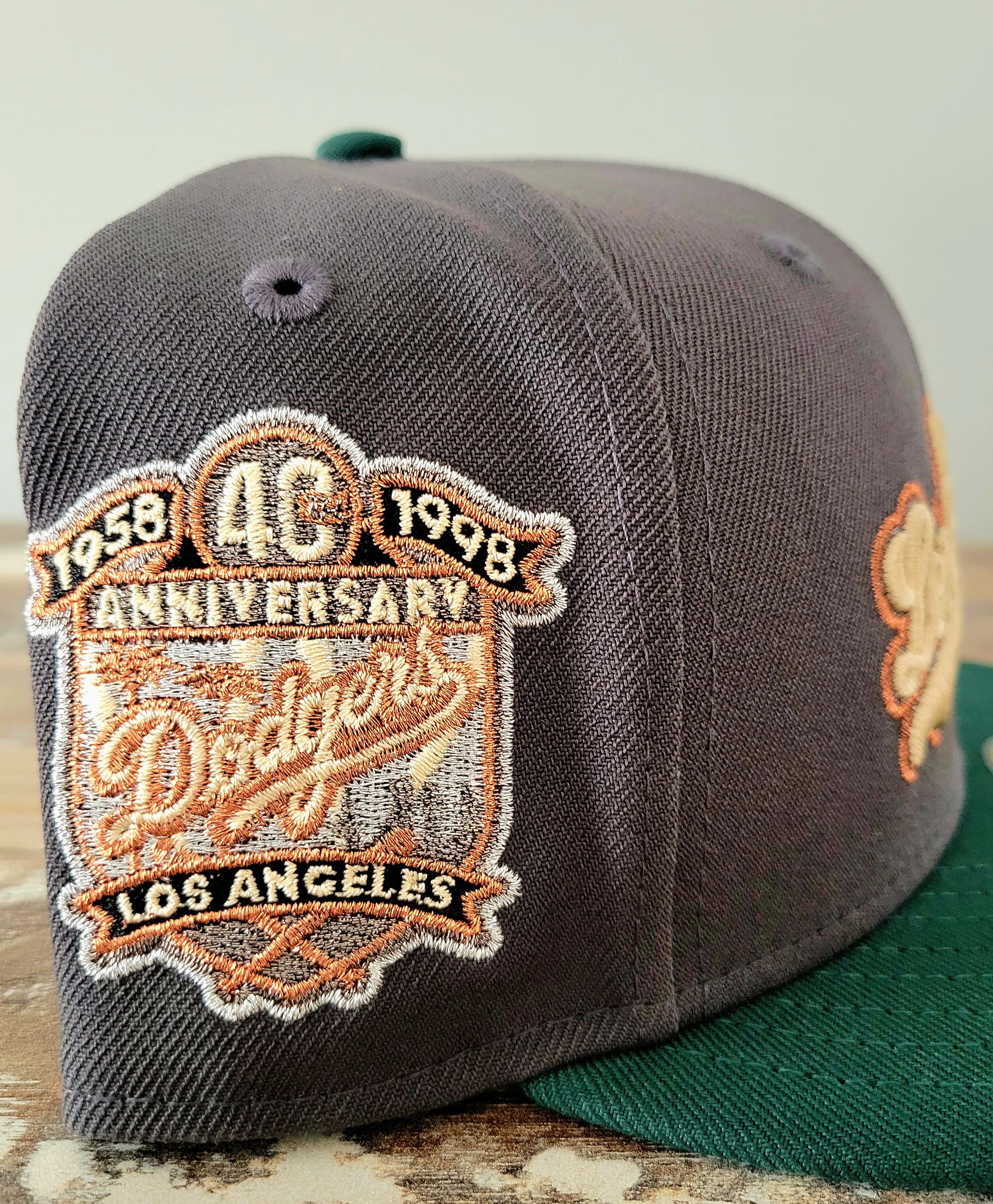 New Era 7 5/8 Los Angeles LA Dodgers Script Logo Big 40th Side Patch Size ONE SIZE - 4 Thumbnail