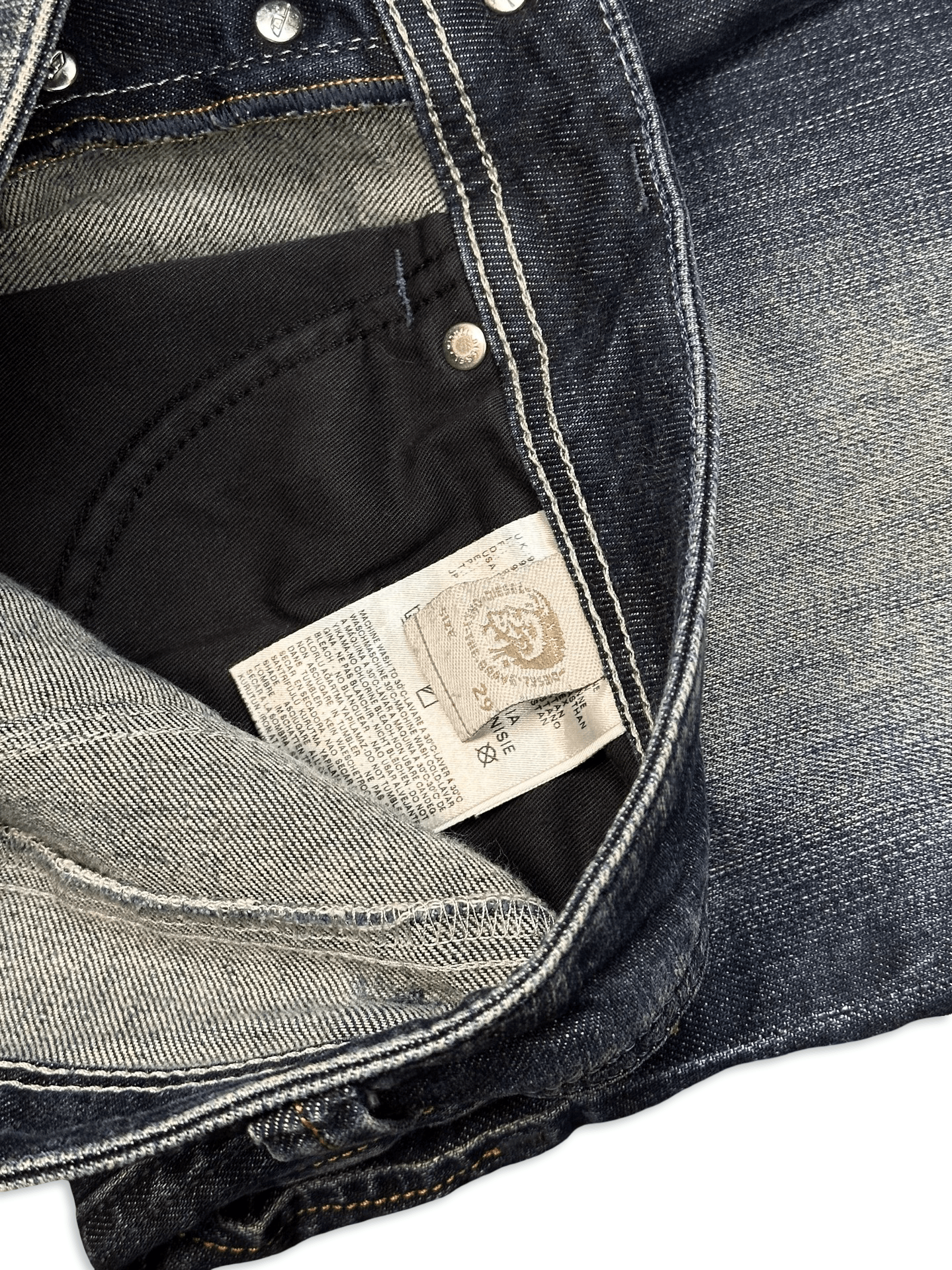 Diesel Diesel Darrow distressed fadded vintage printed denim jeans Size US 29 - 7 Thumbnail