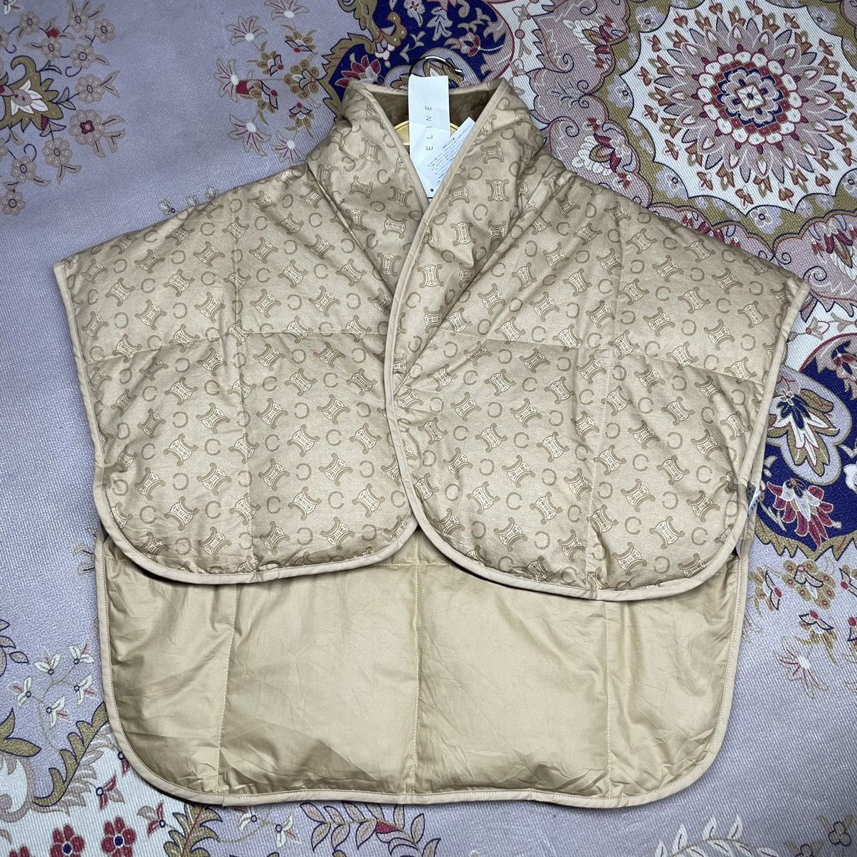 Celine A45 NWT Celine Monogram puffer vest Size US L / EU 52-54 / 3 - 3 Thumbnail