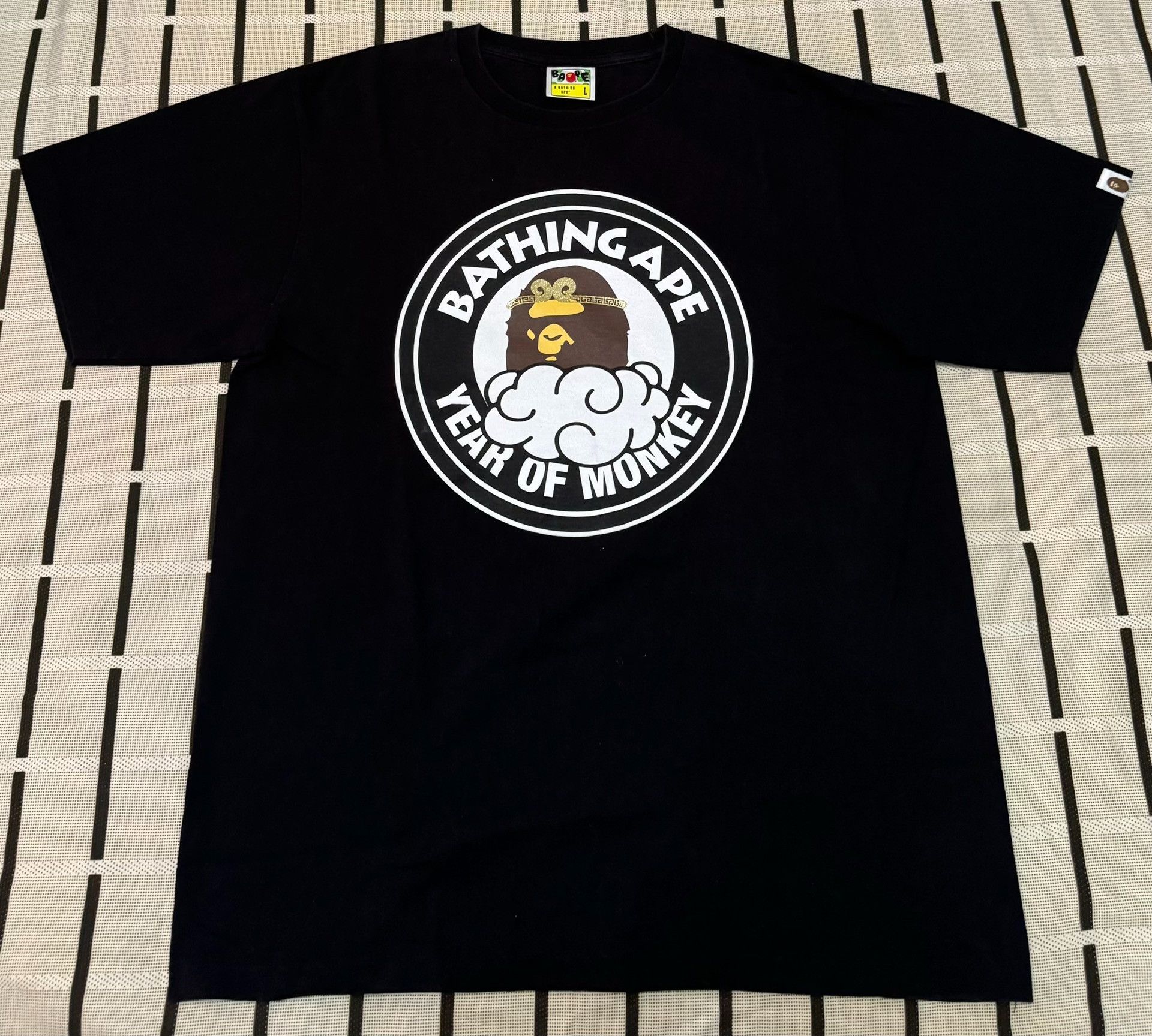 Bape Bape Limited Ape Head Gold T-Shirt L Men Size US L / EU 52-54 / 3 - 1 Thumbnail