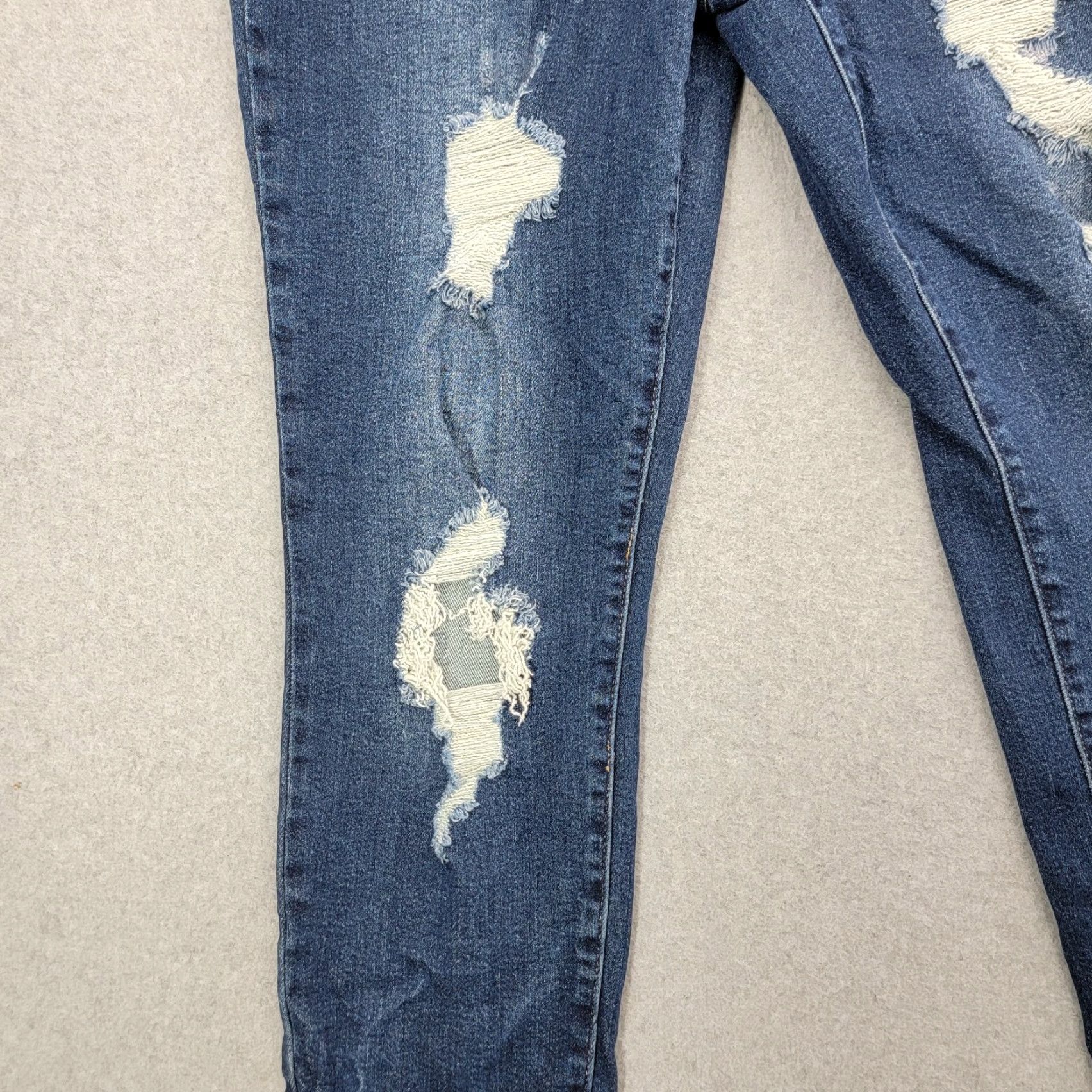 Vintage Judy Blue jeans Womens Size 15/32 Boyfriend Fit Distressed Style JB88220 Jeans Distressed Women Size 36" / US 14 / IT 50 - 7 Thumbnail