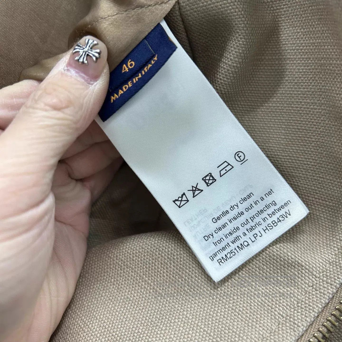 Louis Vuitton Beige Collar Zip-Up Light Jacket. Size US S / EU 44-46 / 1 - 3 Thumbnail