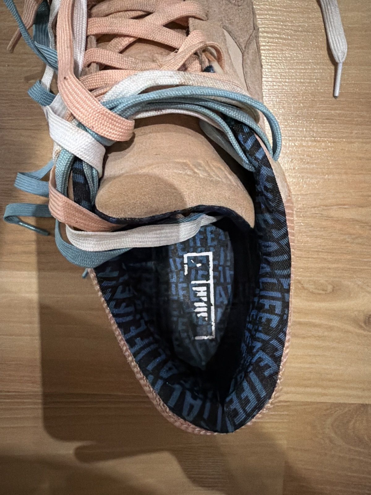 Alife × Puma Puma x ALIFE R698 Peach Suede Sneakers Size US 10 / EU 43 - 4 Thumbnail